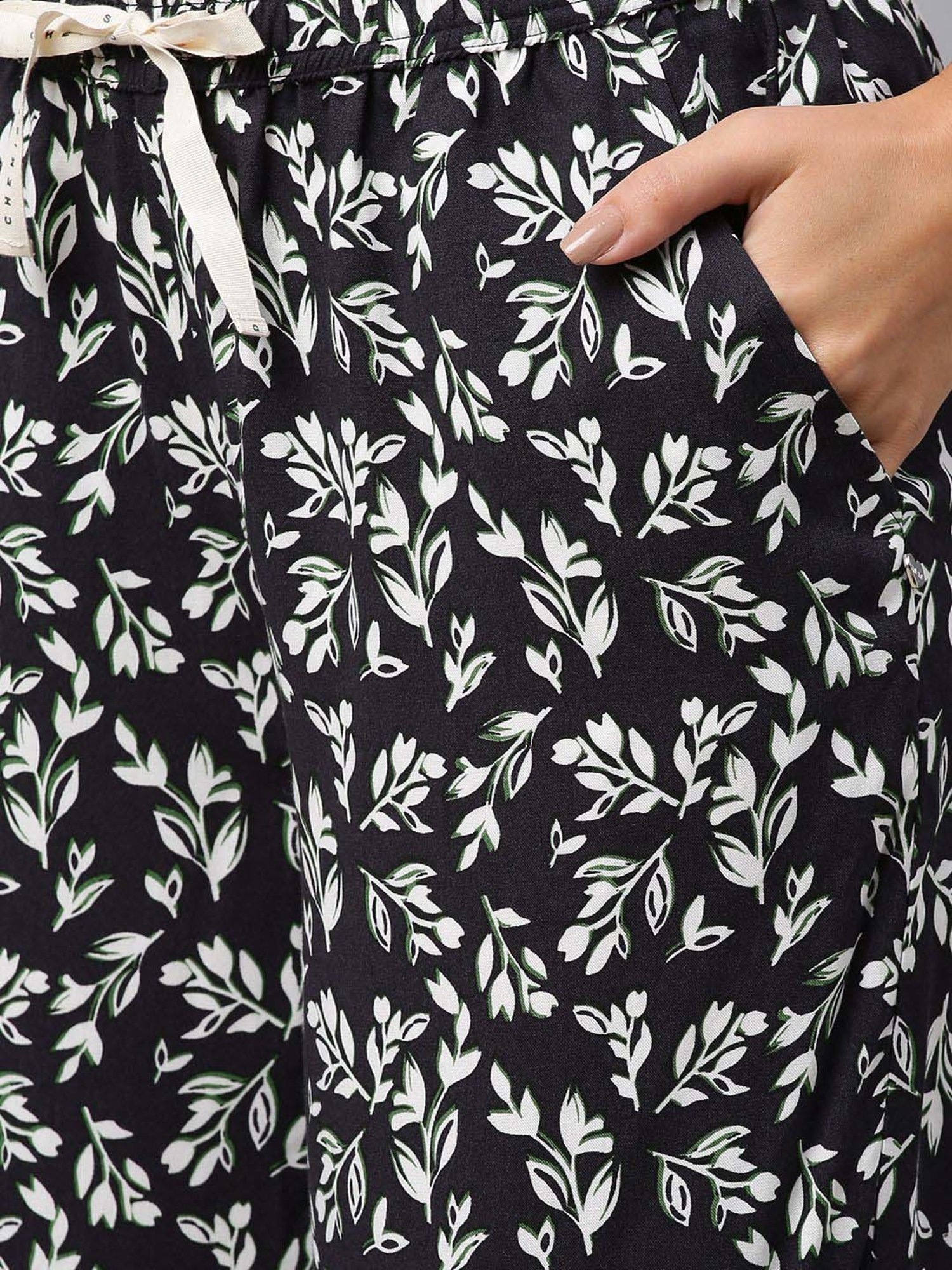 Chemistry Grey Floral Print Lounge Pants