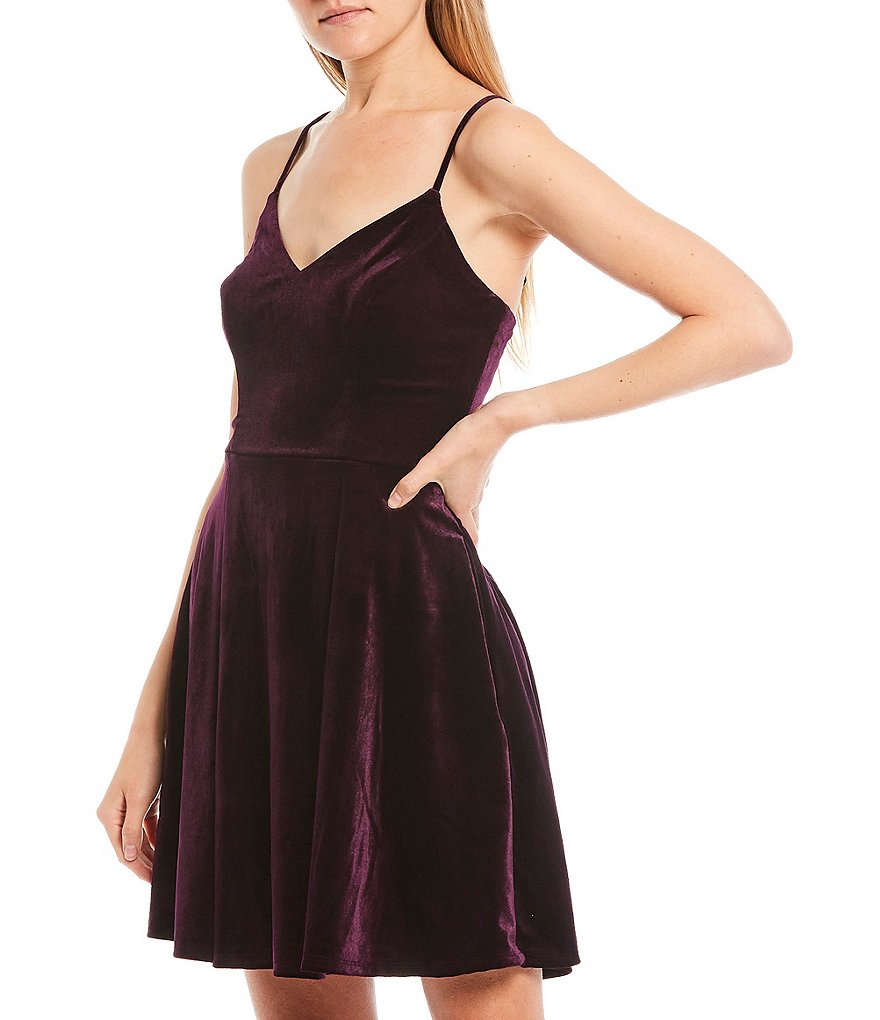 B. Darlin Spaghetti Strap V-Neck Velvet Skater Dress
