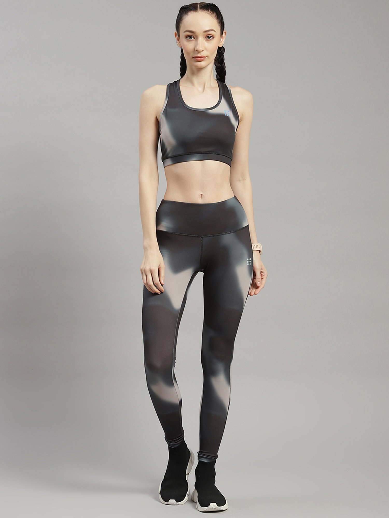 Rock.it Multicolor Tie - Dye Sports Bra With Tights