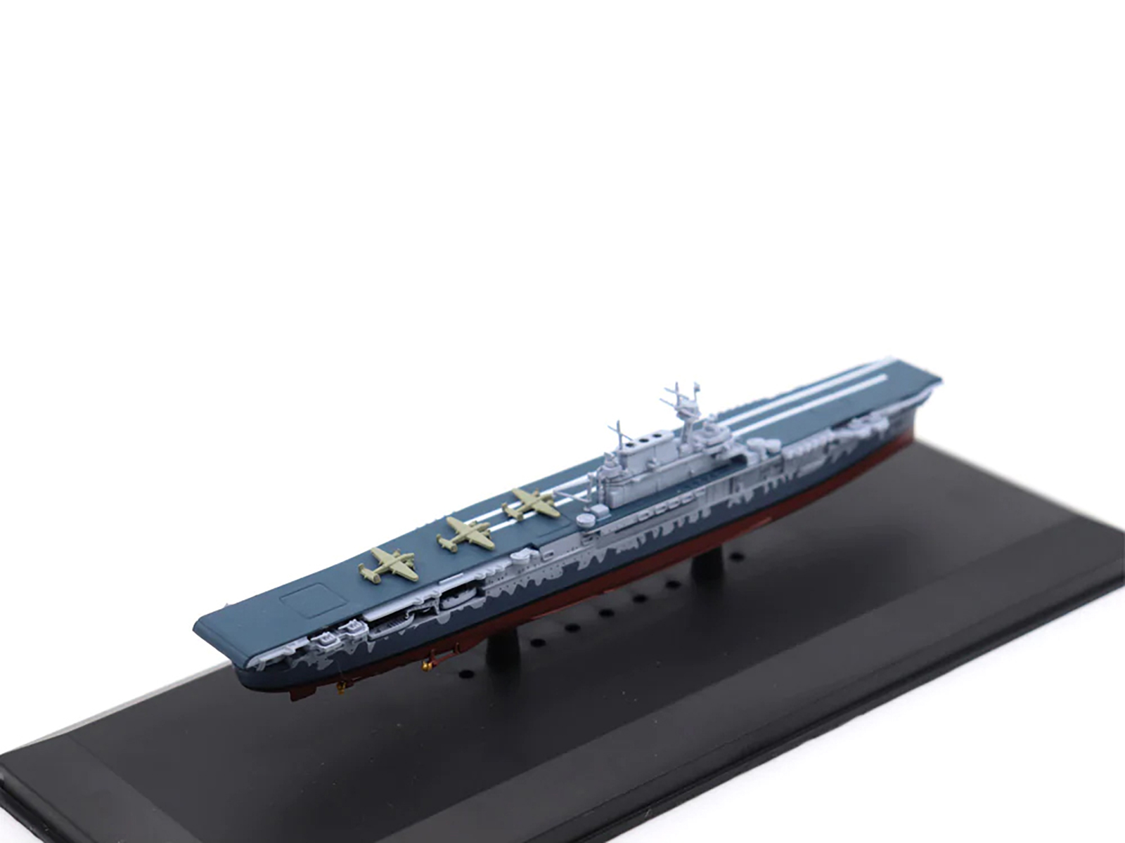 USS Missouri (BB-63) Iowa-class Battleship "Battle of Okinawa" (1945) United States Navy (Full Hull Edition) "Battleship" Series 1/700 Diecast Model by Forces of Valor
