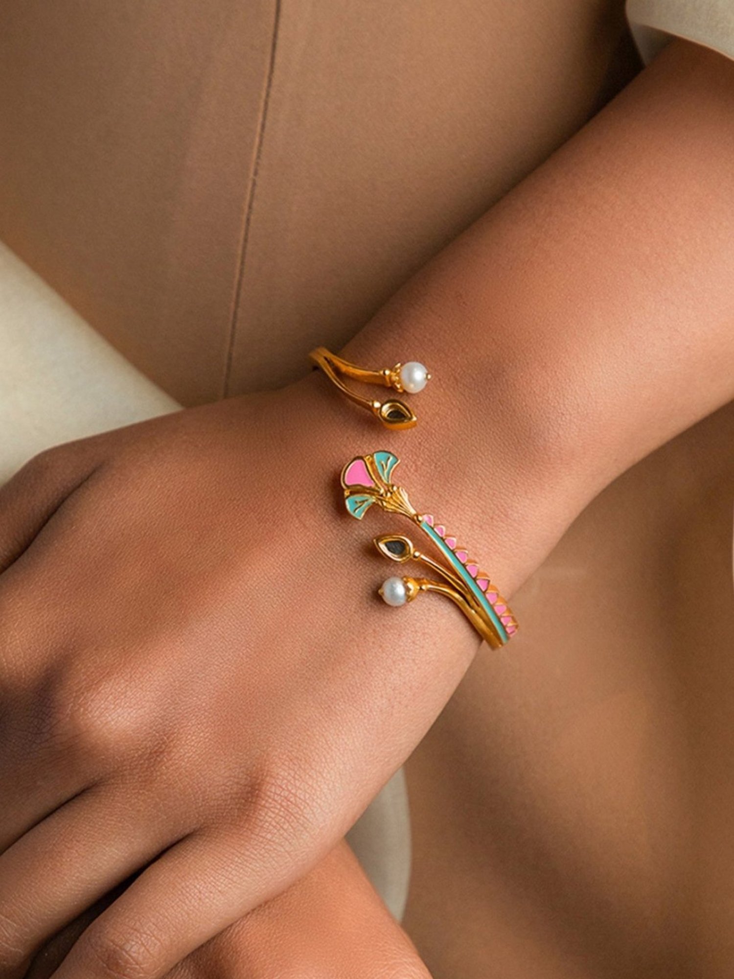 Shaya Brass Yellow Gold Samaroh Chalka Re Flexible Fit Bracelet for Women