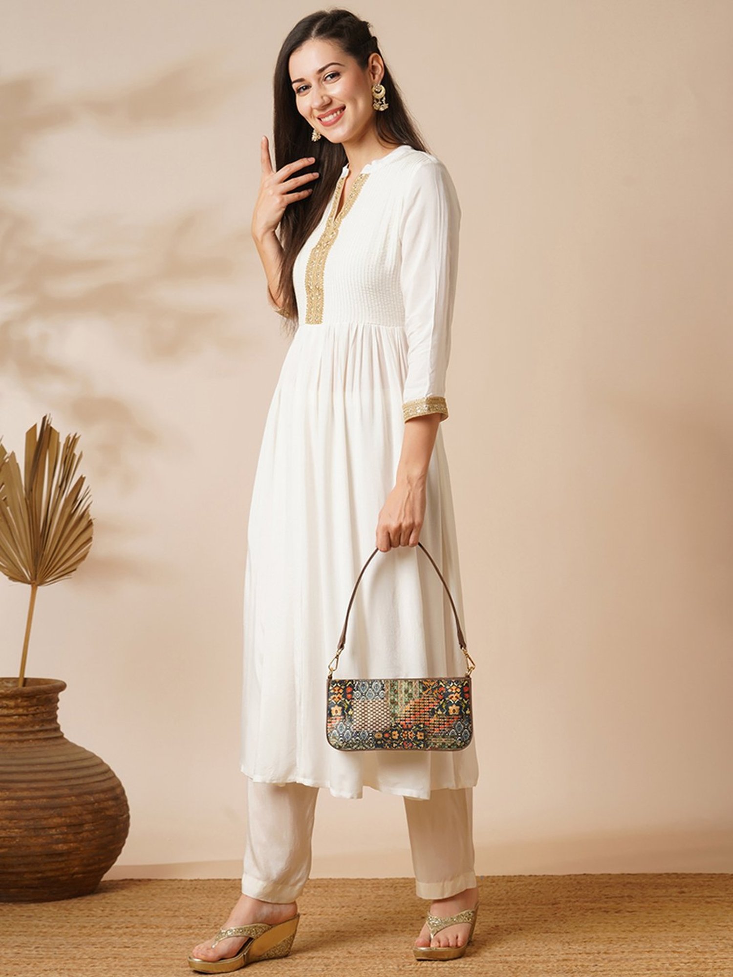 Glo By Globus Multi Ethnic Motifs Printed Small Shoulder Bag