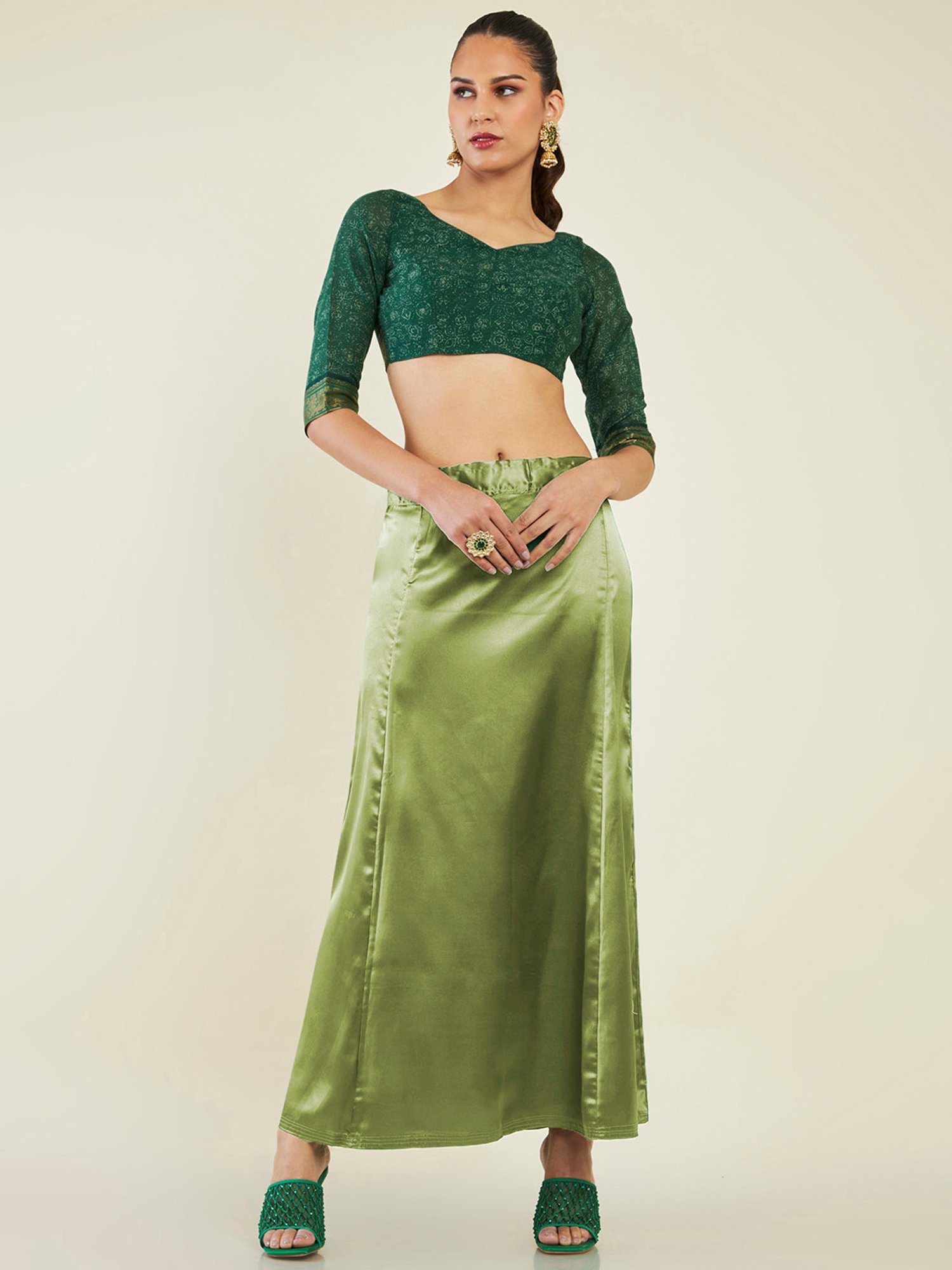 Soch Green Plain Saree Shapewear