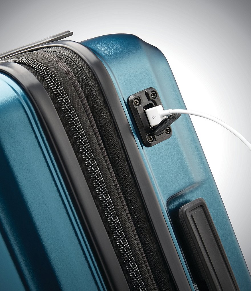 American Tourister 18'' Mickey Mouse Upright Hardside Suitcase