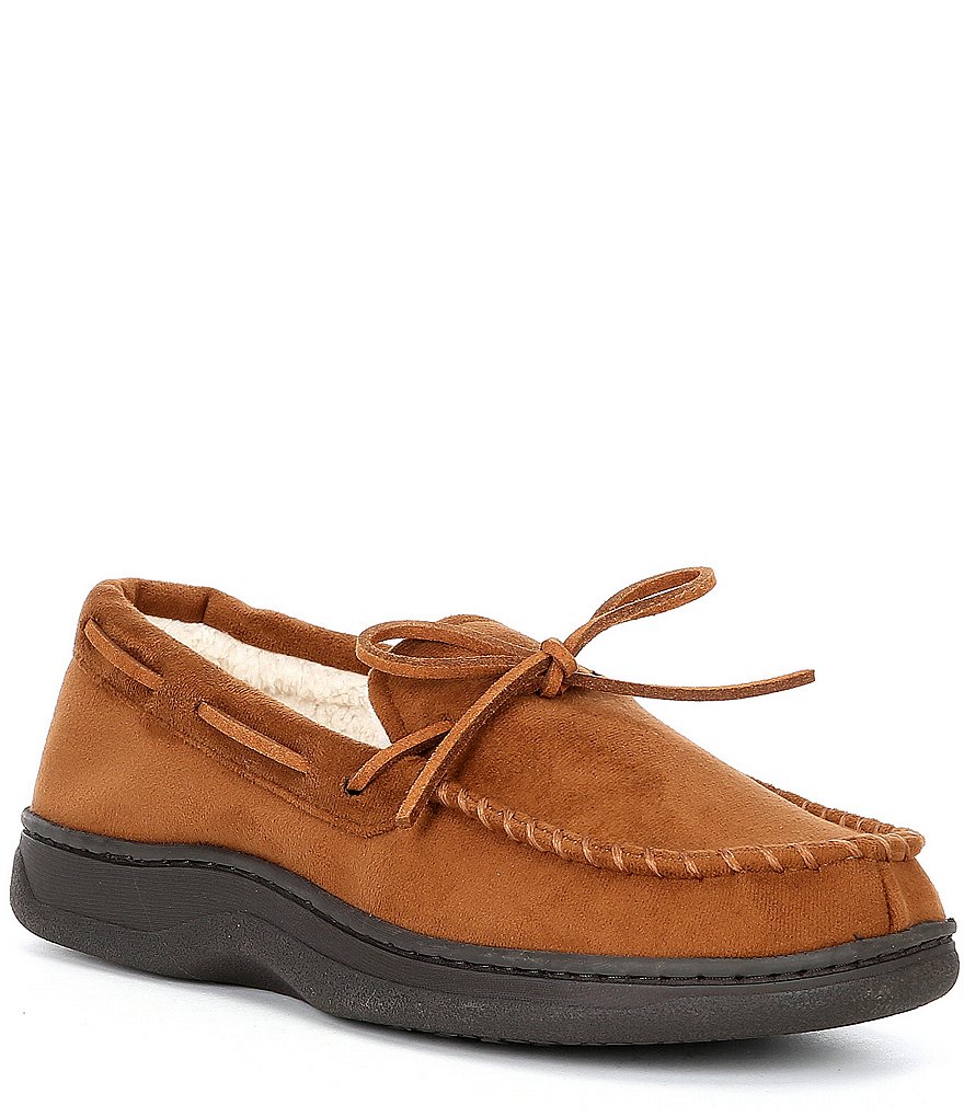 Roundtree & Yorke Whipstitch Moccasin Slippers