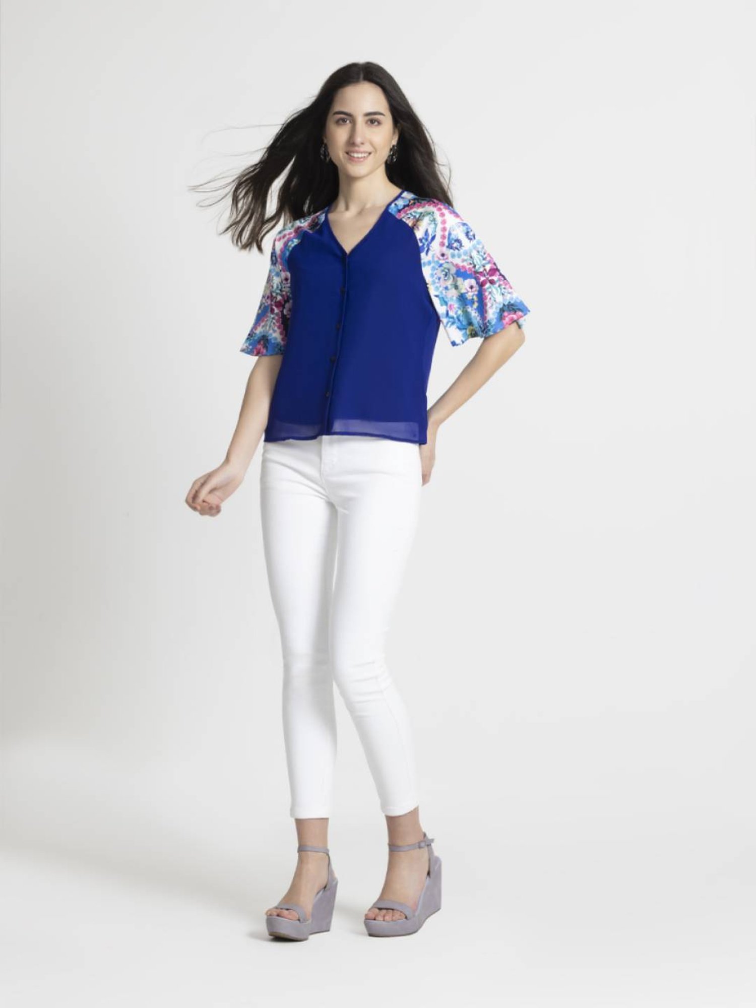 SHAYE Blue Printed Top