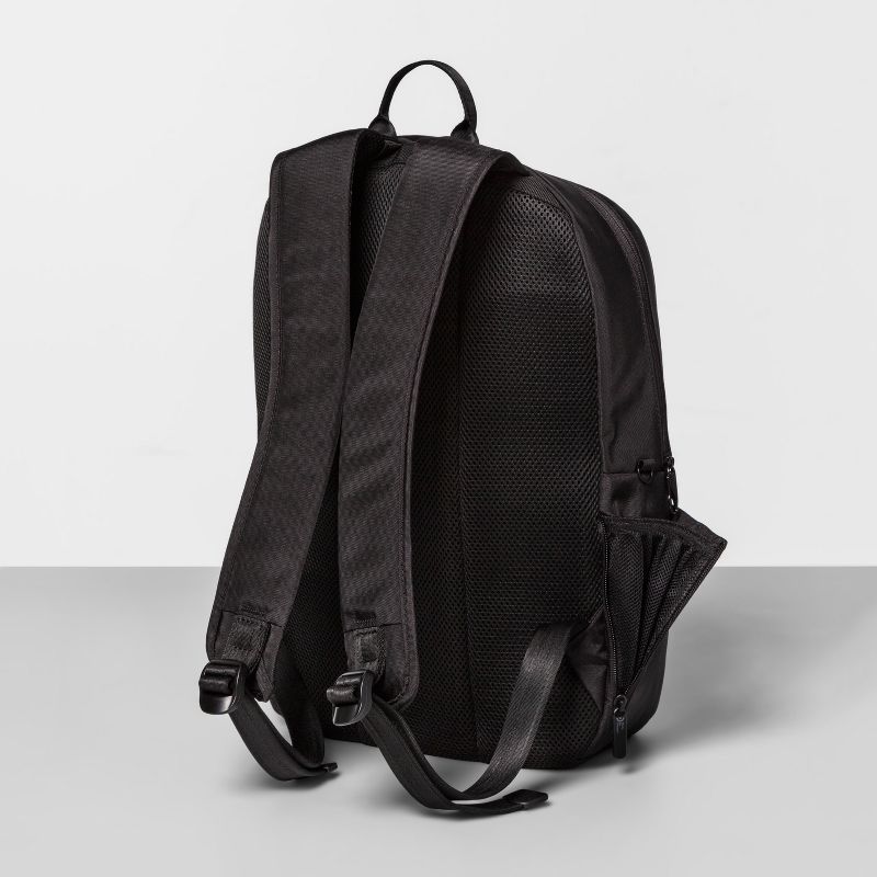 AntiTheft RFID 18" Backpack Black - Made By Design™