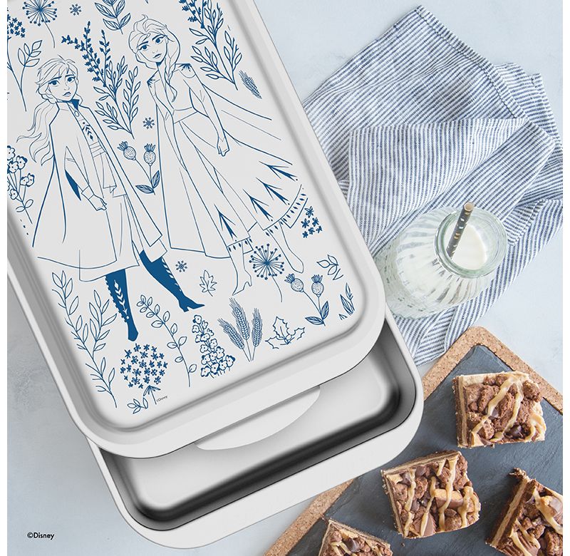Disney Frozen 2- 9"x 13" Naturals(R) Cake Pan with Metal Lid
