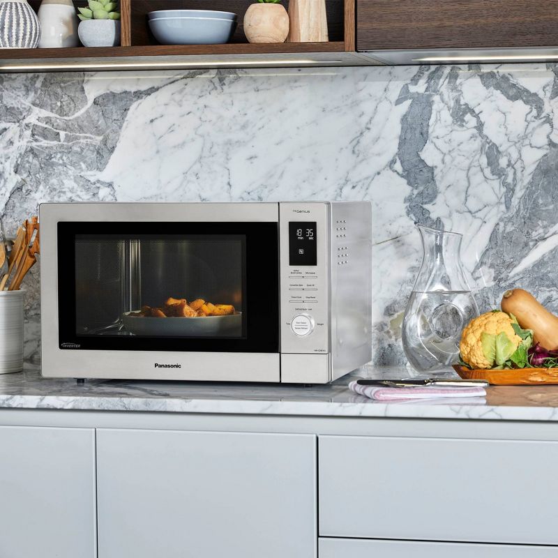 Haden 0.7 cu ft  Microwave Oven - 75031