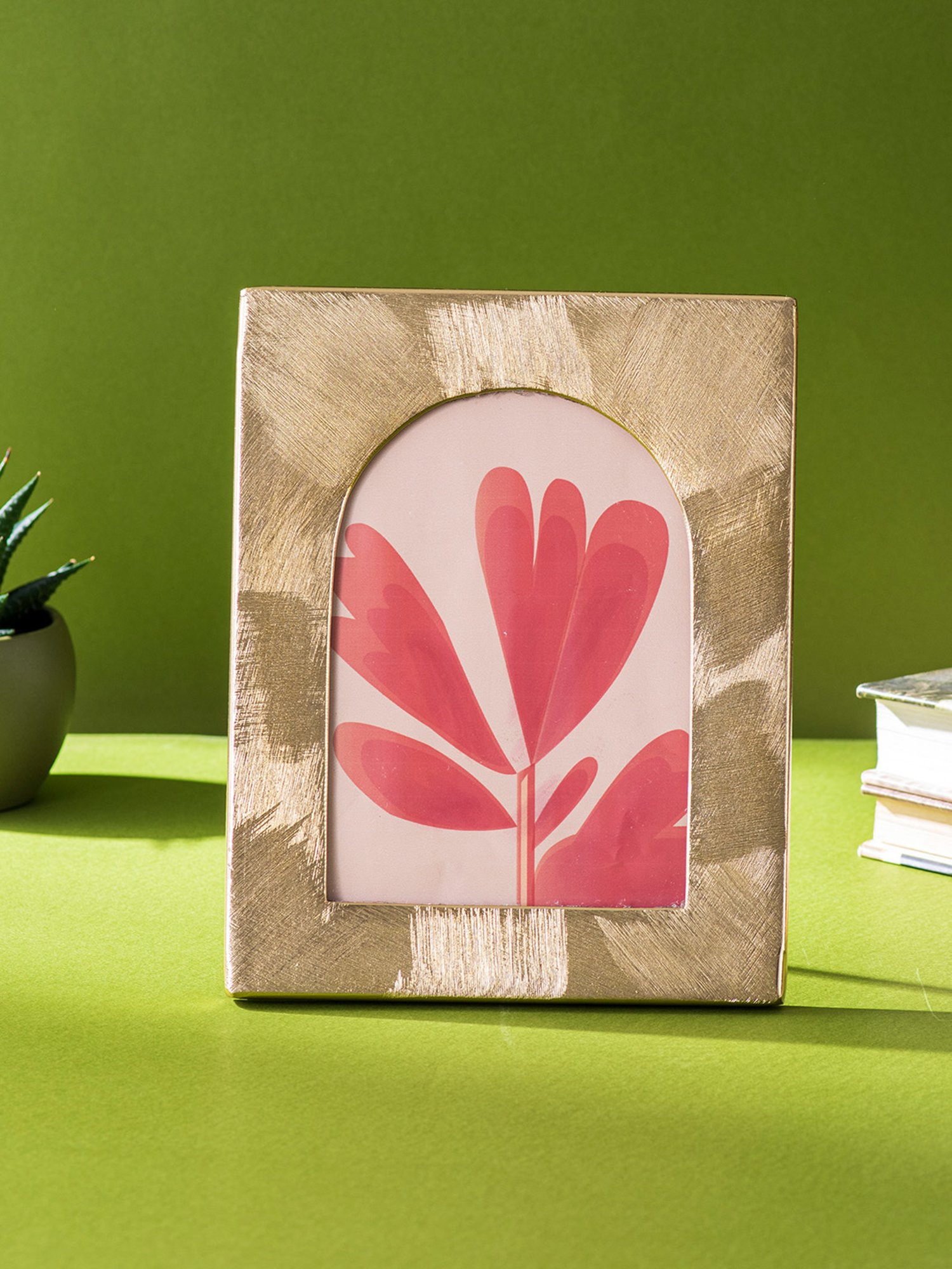 House This Kangto Brown & White Wood Photo Frame Gift Set