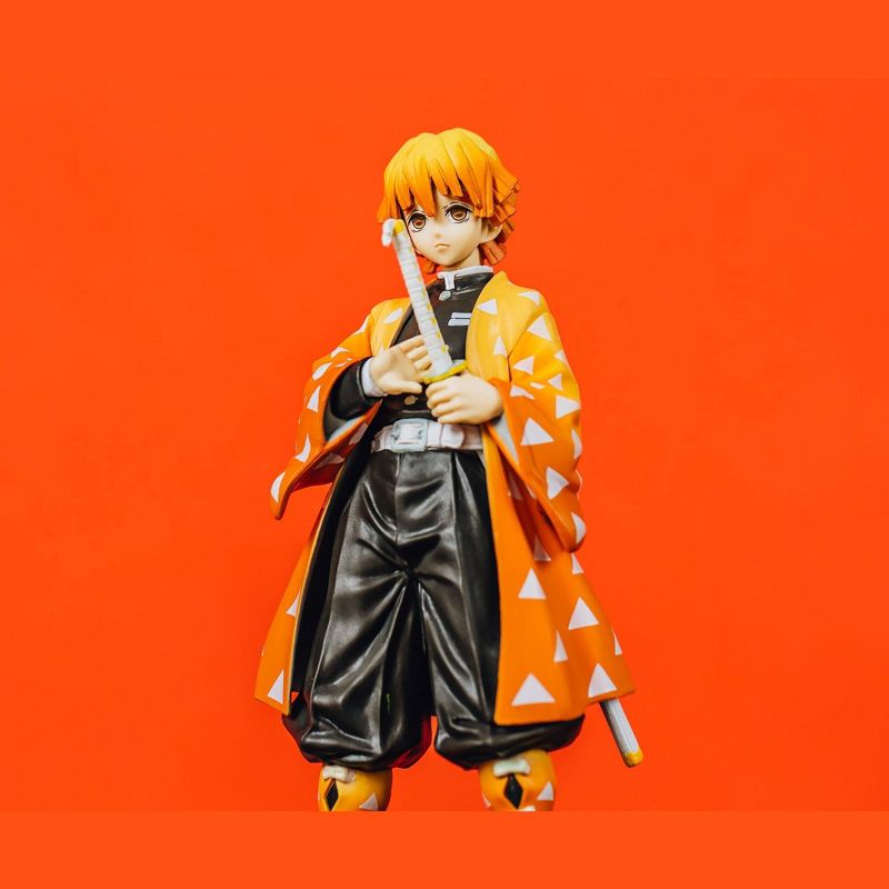 Banpresto Demon Slayer: Kimetsu no Yaiba Banpresto Figure Vol. 3 | Zenitsu Agatsuma