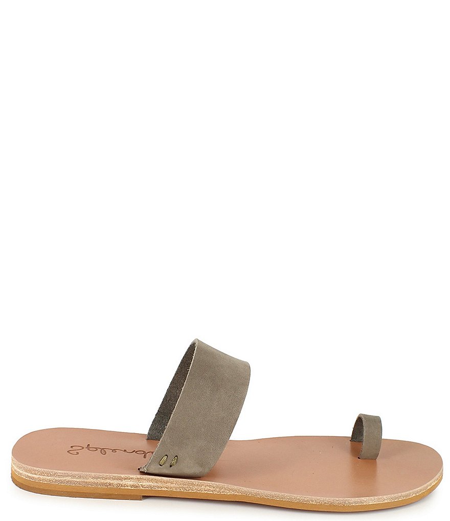 Splendid Serenity Leather Toe Ring Thong Sandals