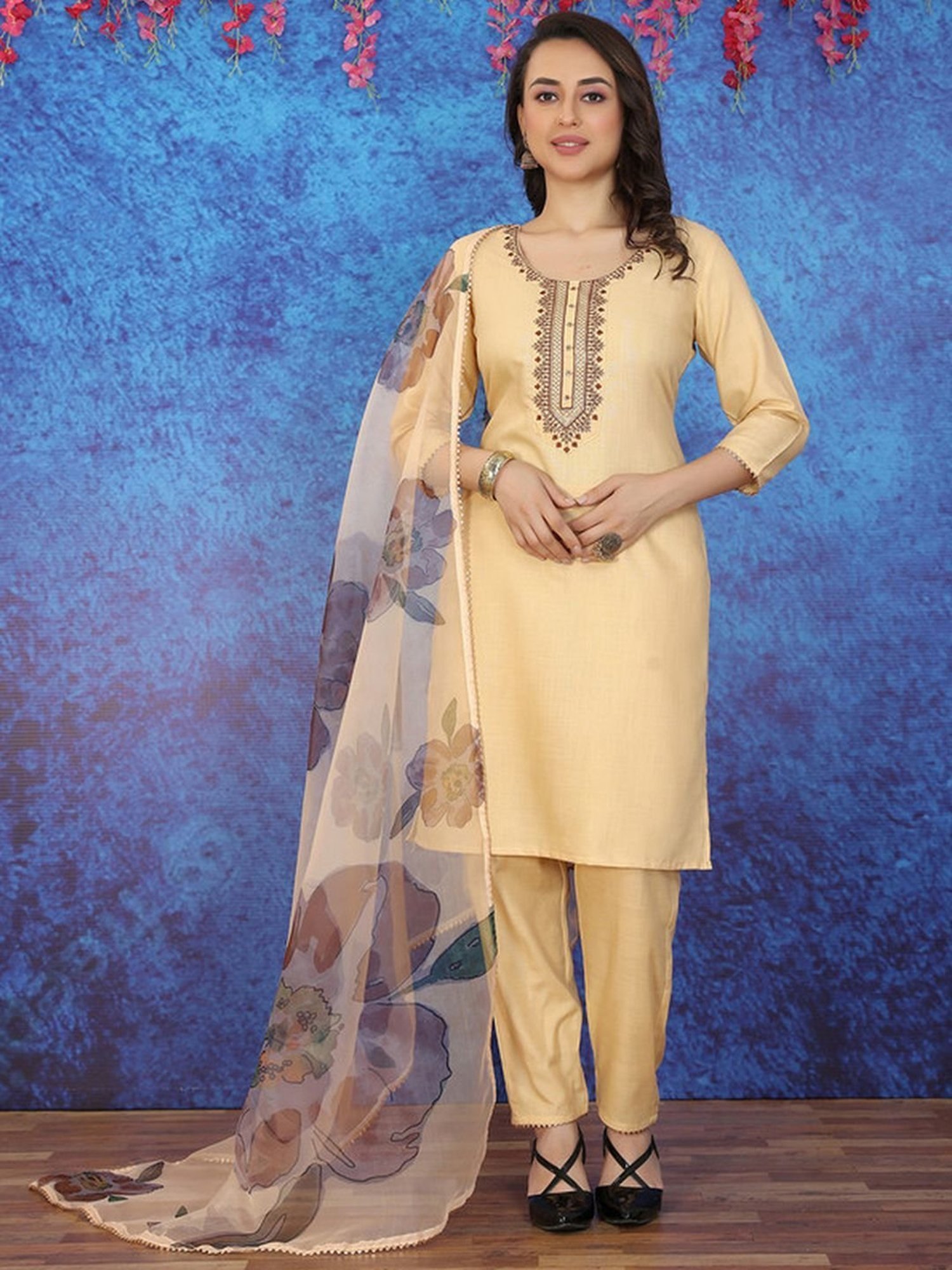 Skylee Beige Embroidered Kurta Pant Set With Dupatta