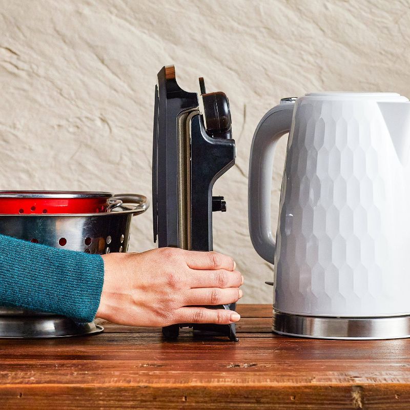 George Foreman 2 Serving Classic Plate Electric Grill & Panini Press - Black - GRS040BZ