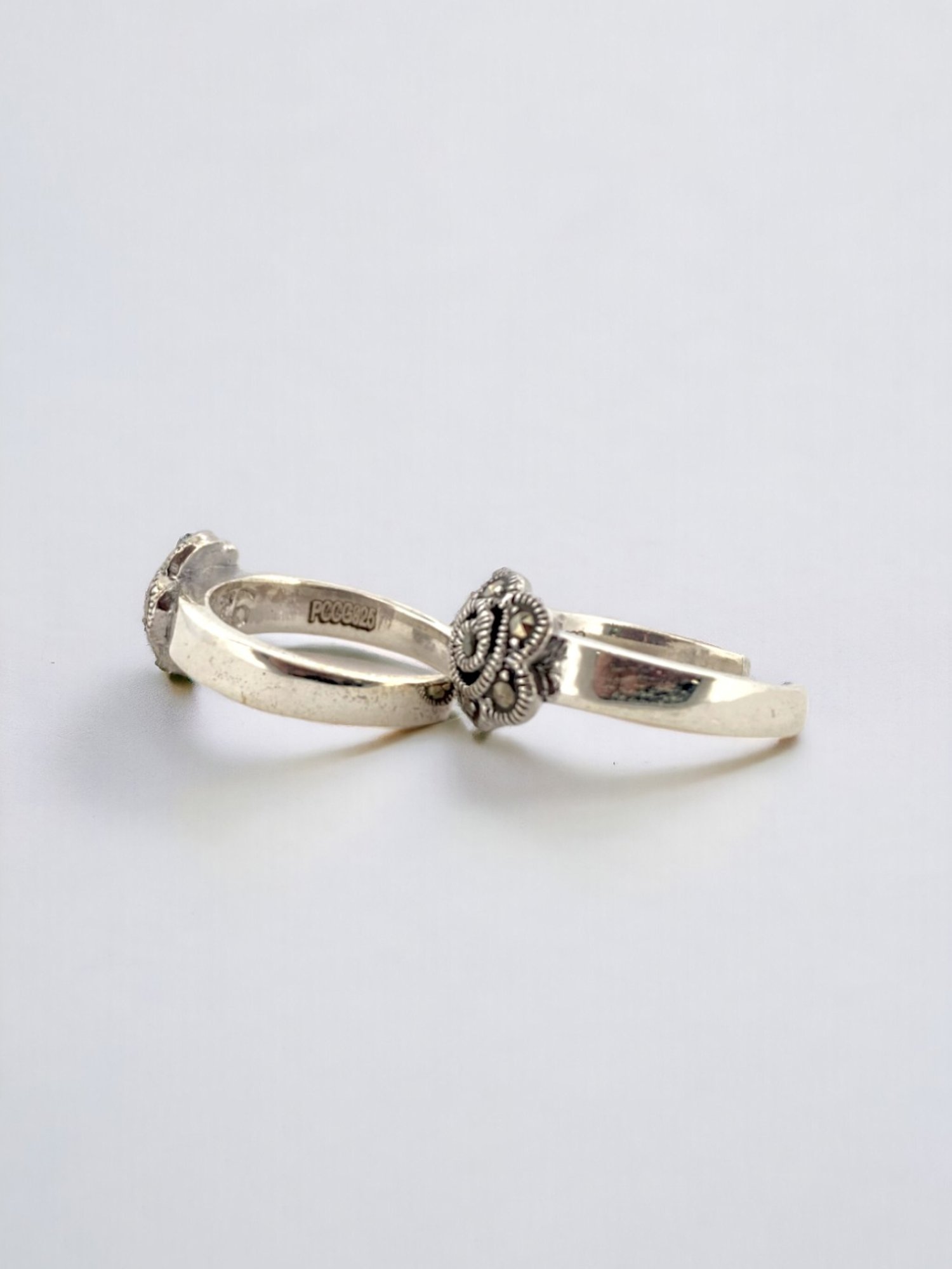 Rihi by P.C. Chandra Jewellers 925 Silver Spiral Flower Motif Toe-Rings for Women & Girls