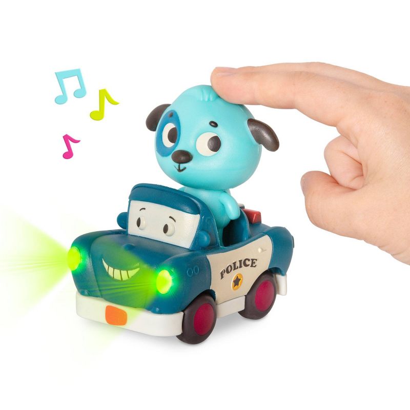 Land of B. - Light-Up Toy Dog & Car - Woofer & Safety Sam