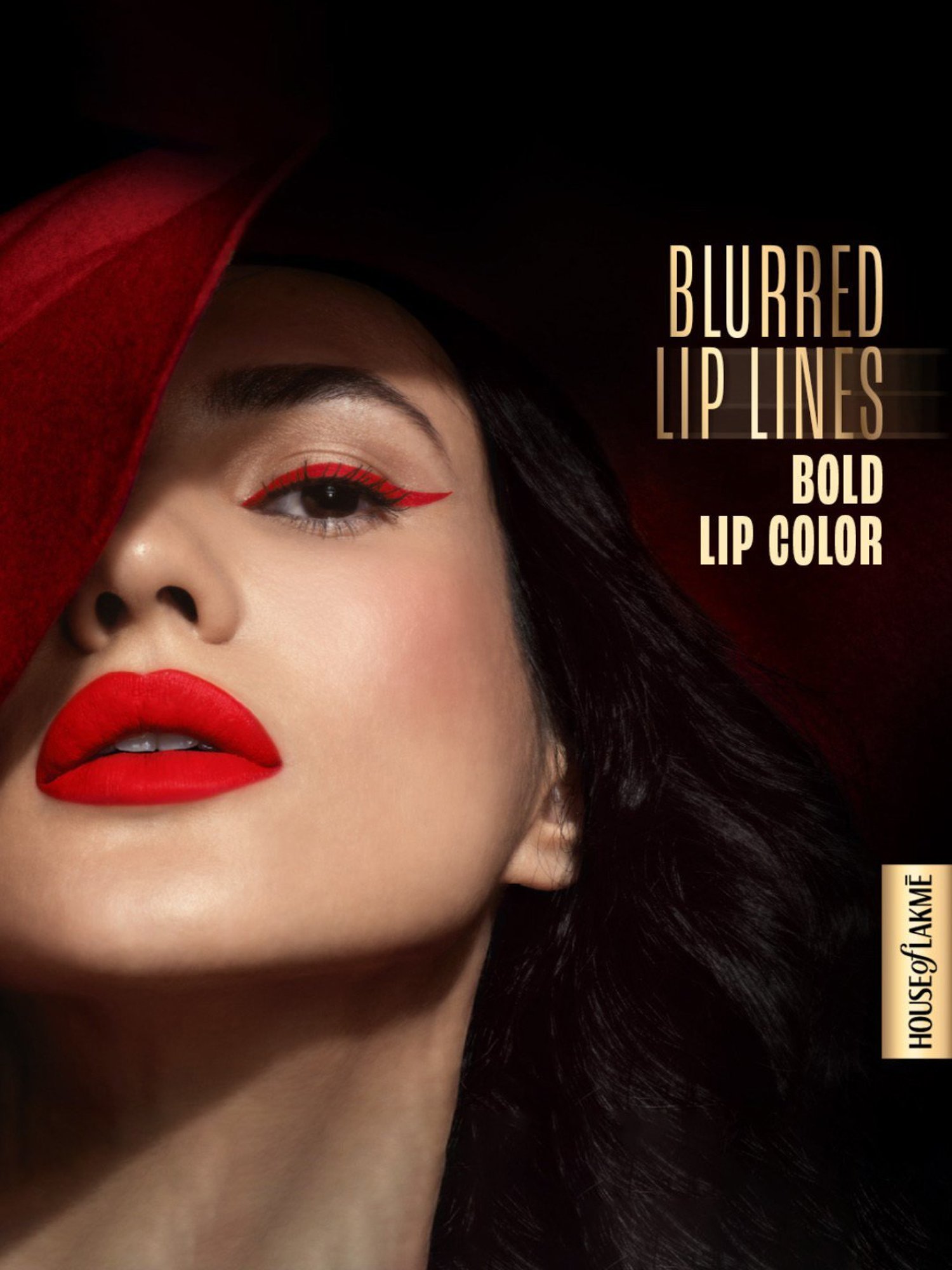 Lakme Absolute Beyond Matte Lipstick Red Rose - 3.4 gm