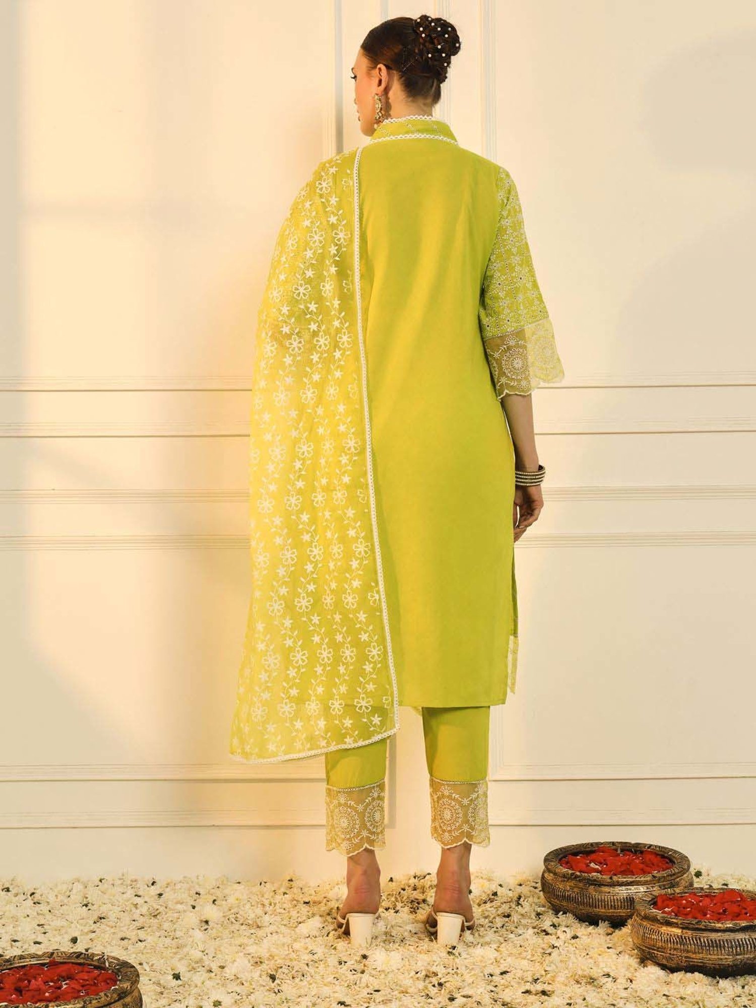 Heeposh Green Embroidered Kurta Pant Set With Dupatta