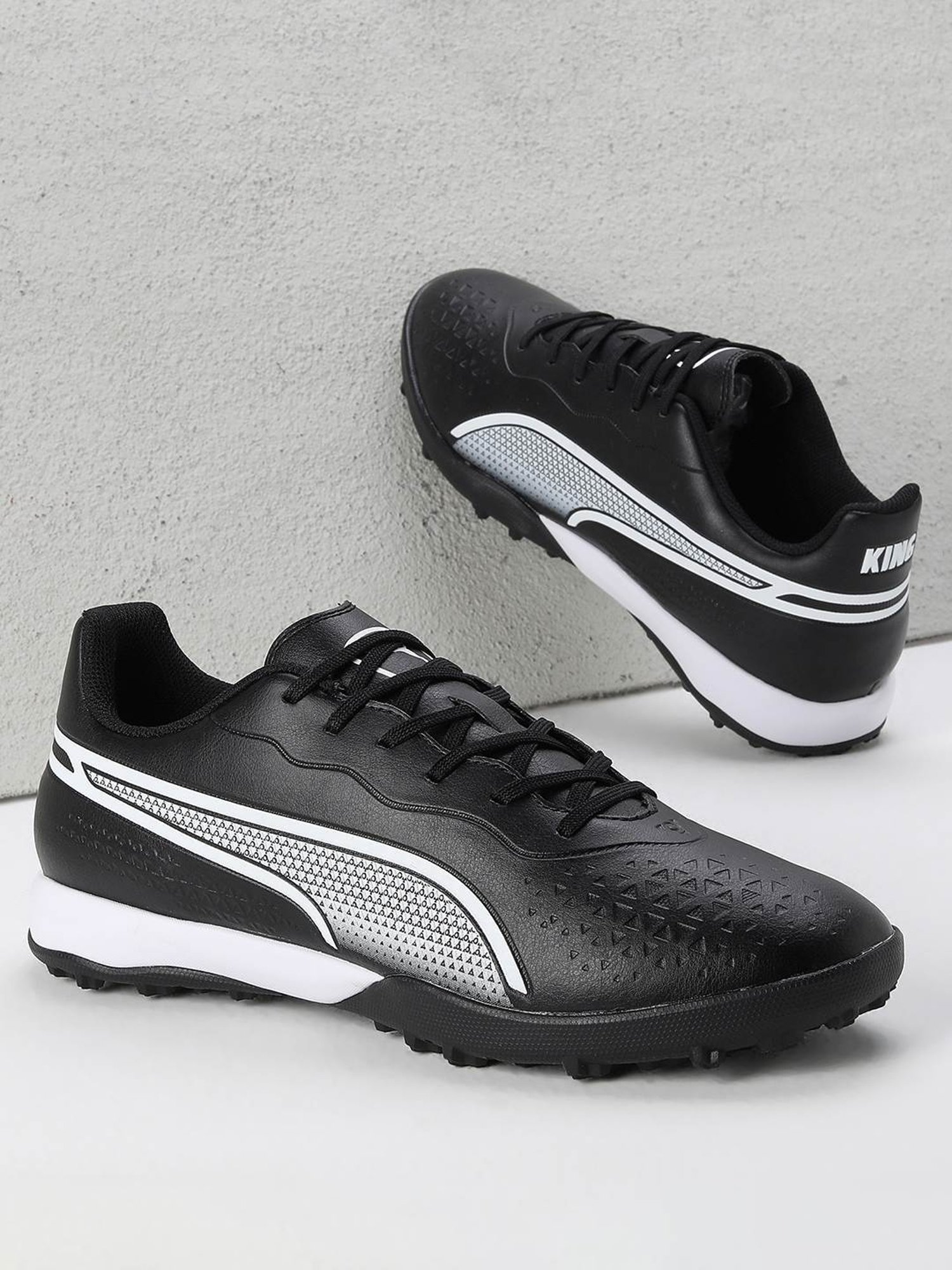 Nivia Oslar Blade 2.0 Silver Football Shoes