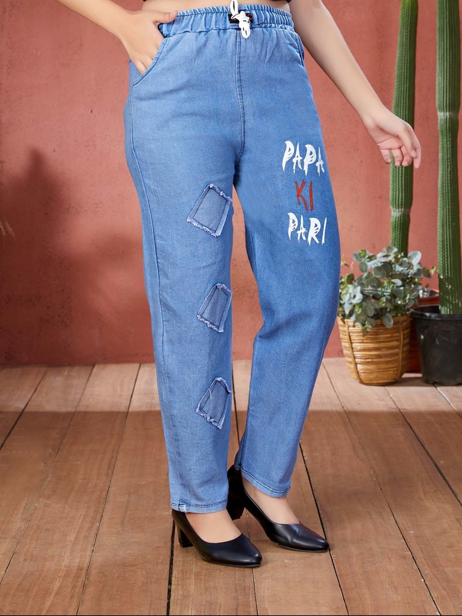 Aarika Girls Blue Printed Jeans