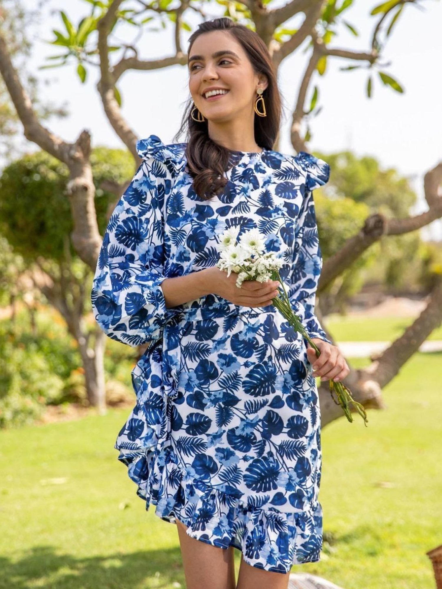 BInfinite Blue Leaves Asymmetric Dress