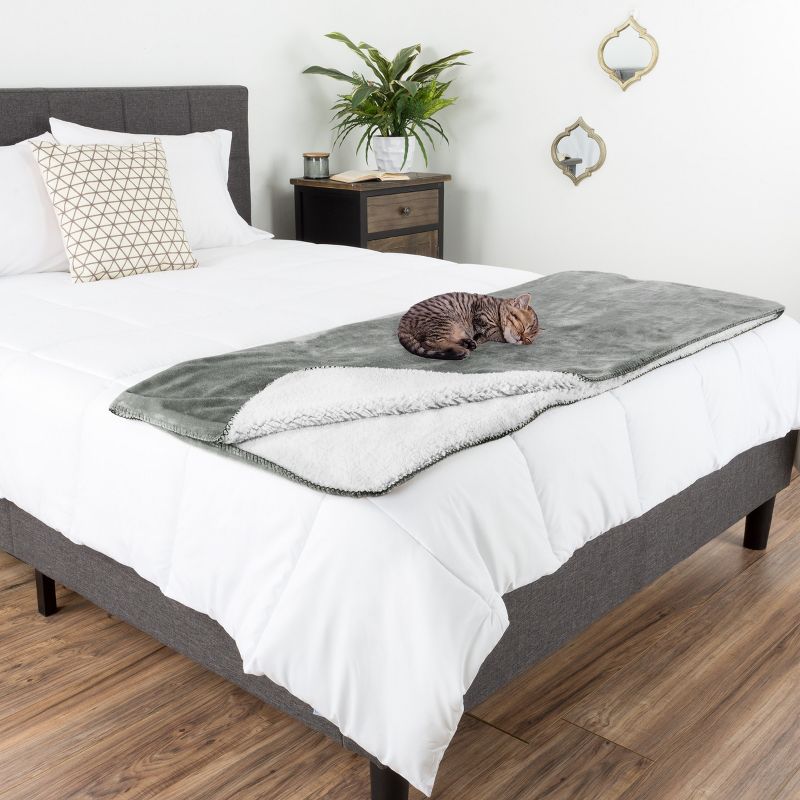 Petmate Precision Pet SnooZZy Mod Chic Stylish Round Cuddler Pet Dog Bed, Teal