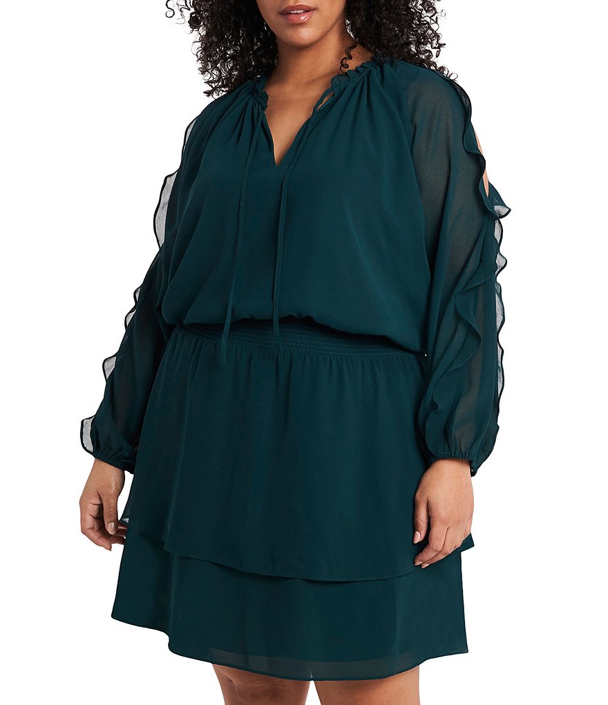 Jkara Plus V-Neck Short Sleeve Beaded Bodice Capelet Gown