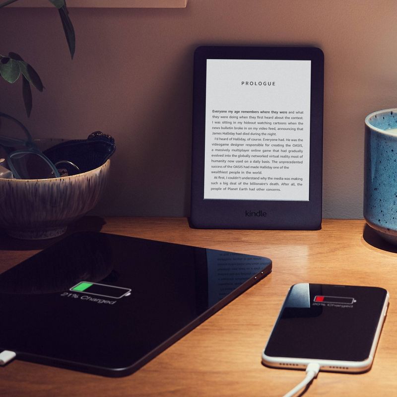 Amazon Kindle 8GB - Now with a Built-in Front Light – Black