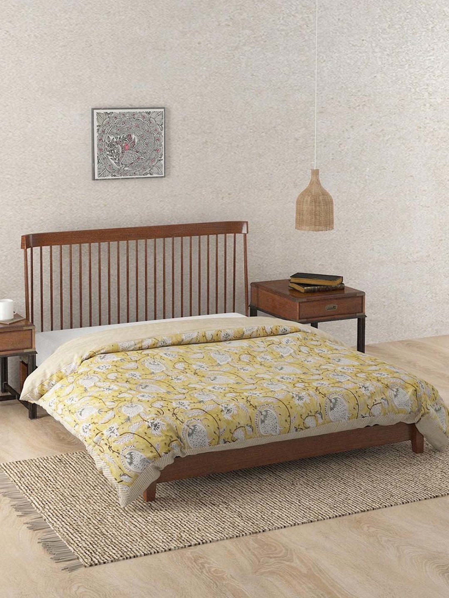 Welspun Bliss Light Silver & Blue Microfibre 120 GSM Shell Double Bed Quilt