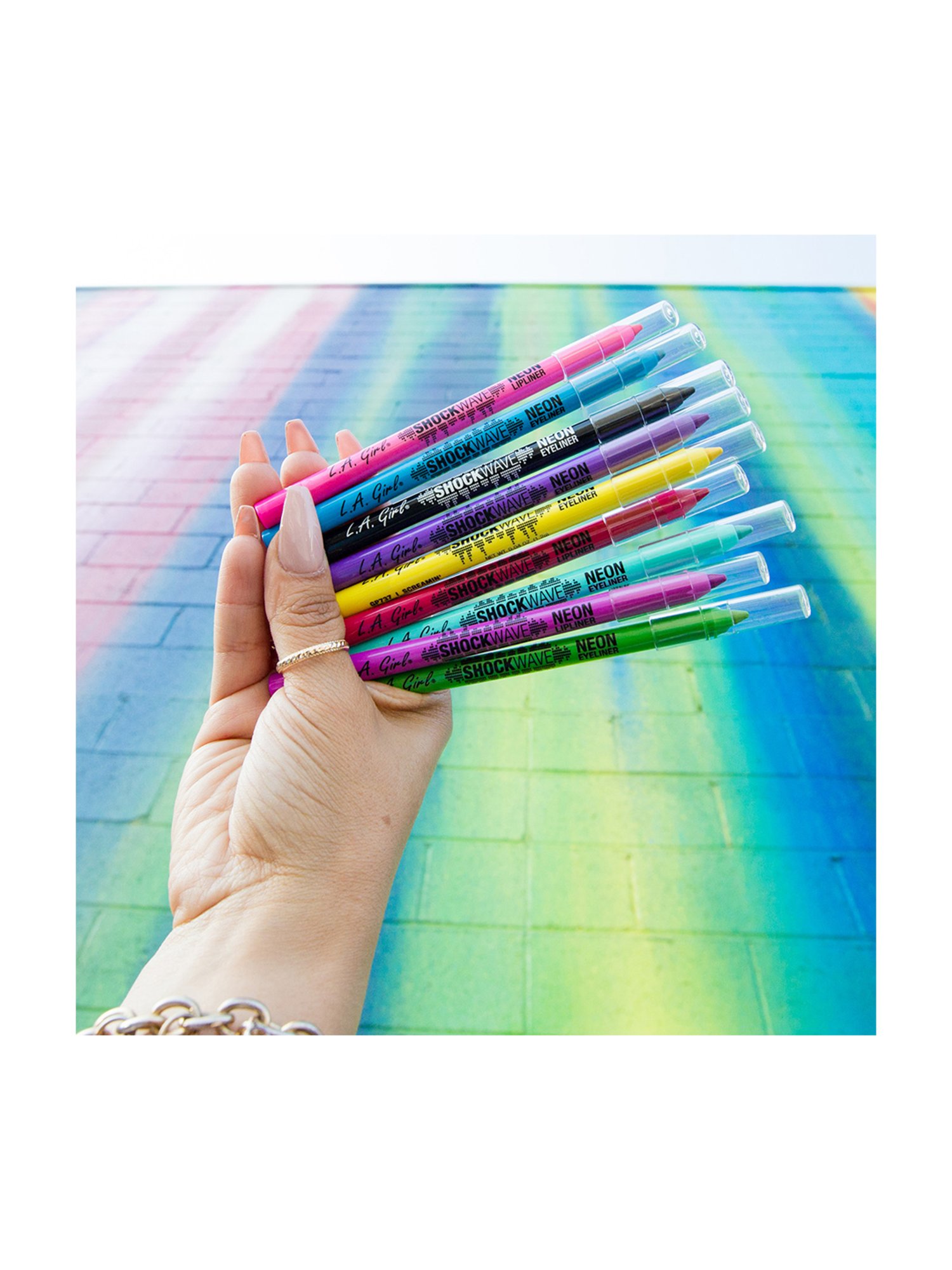 L.A. Girl Shockwave Neon Eye Liner Electric Blue - 1.2 gm