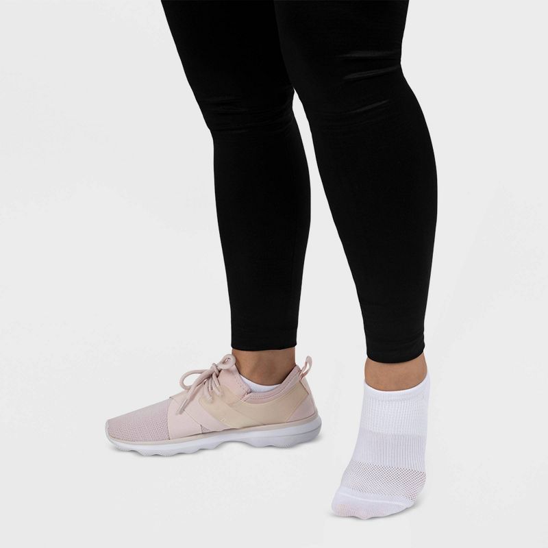 Peds Women's 6pk Ultra Low No Show Liner Casual Socks - Black/White 5-10