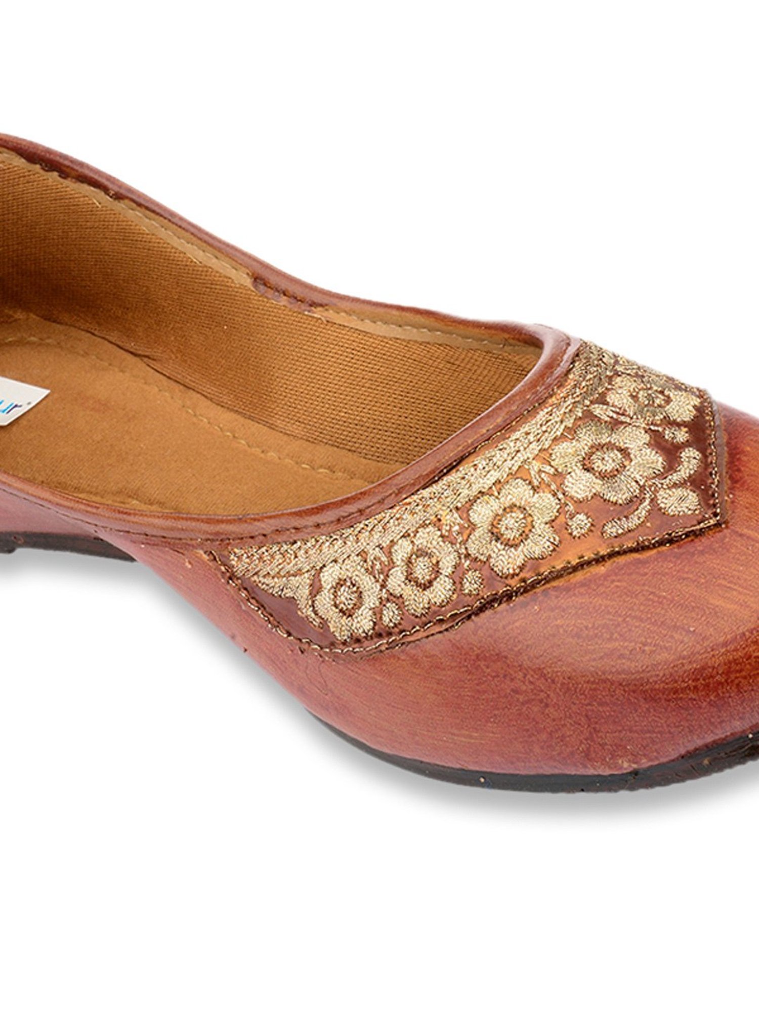 Desi Colour Women's Camel Ethnic Juttis