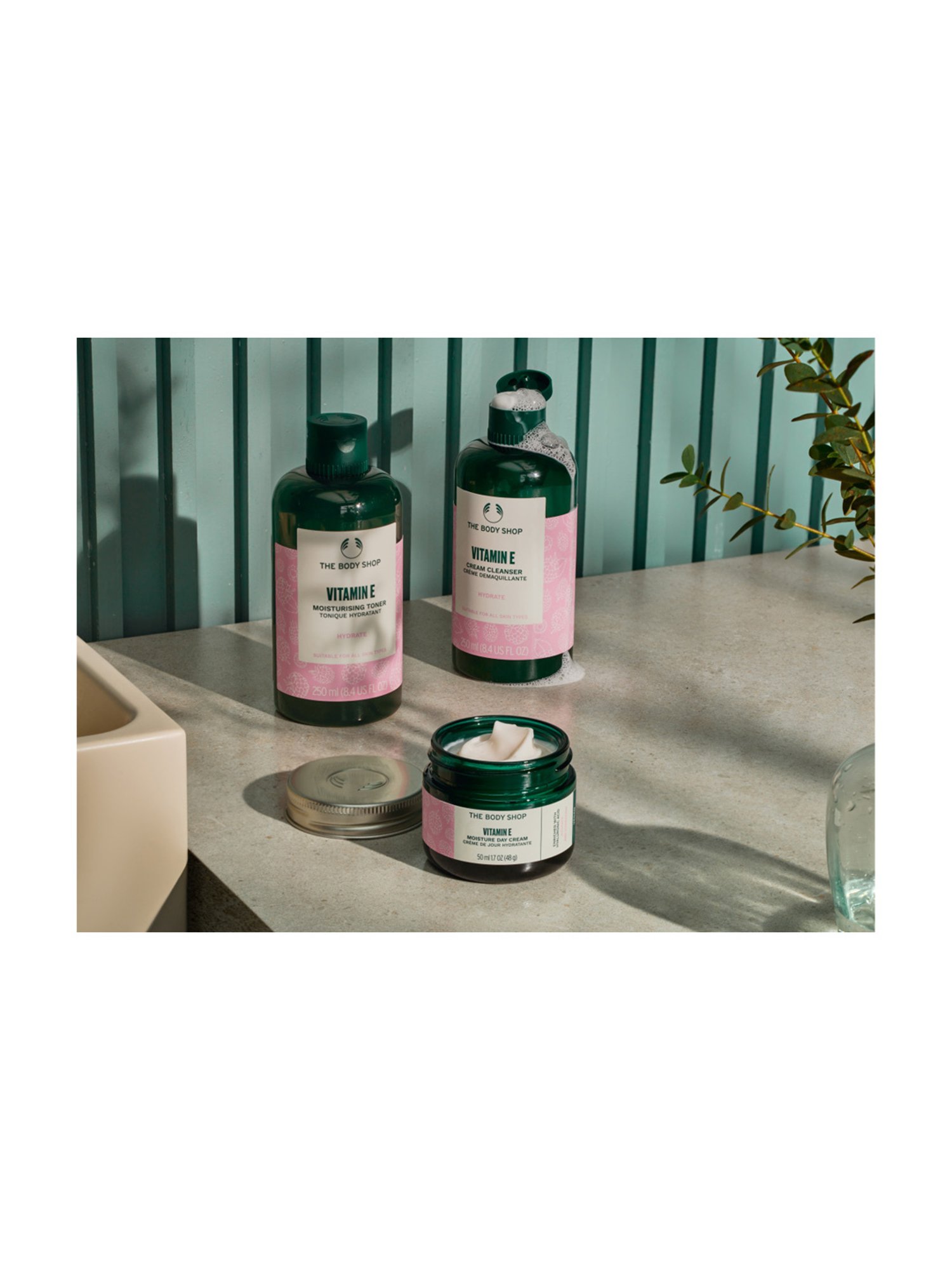 Pond's Age Miracle Wrinkle Corrector Day Cream SPF 18 PA++ - 20 gm