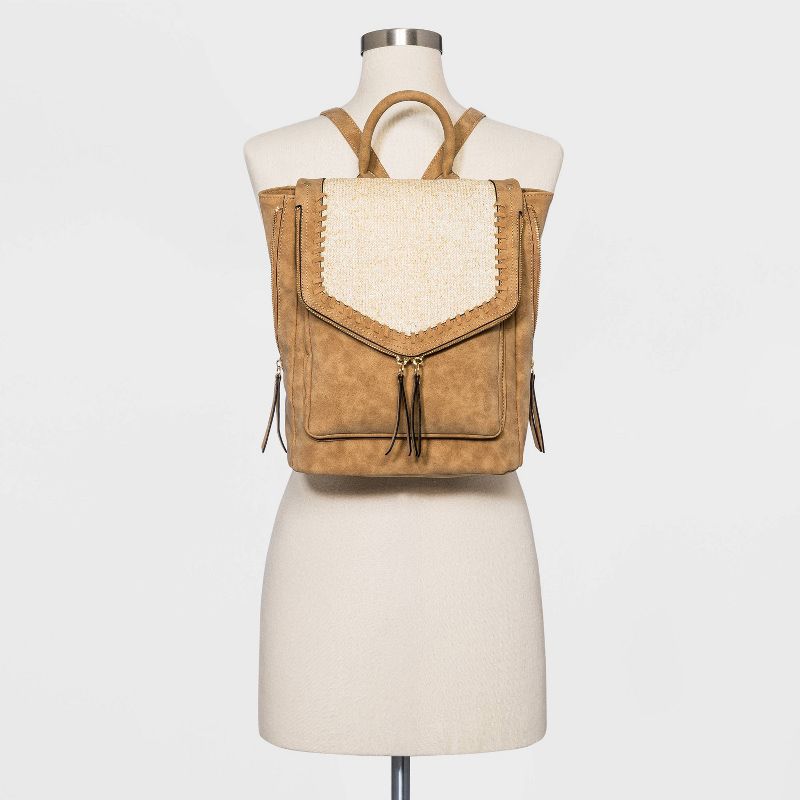 VR NYC Whipstitch Trim Envelope Flap Backpack - Straw