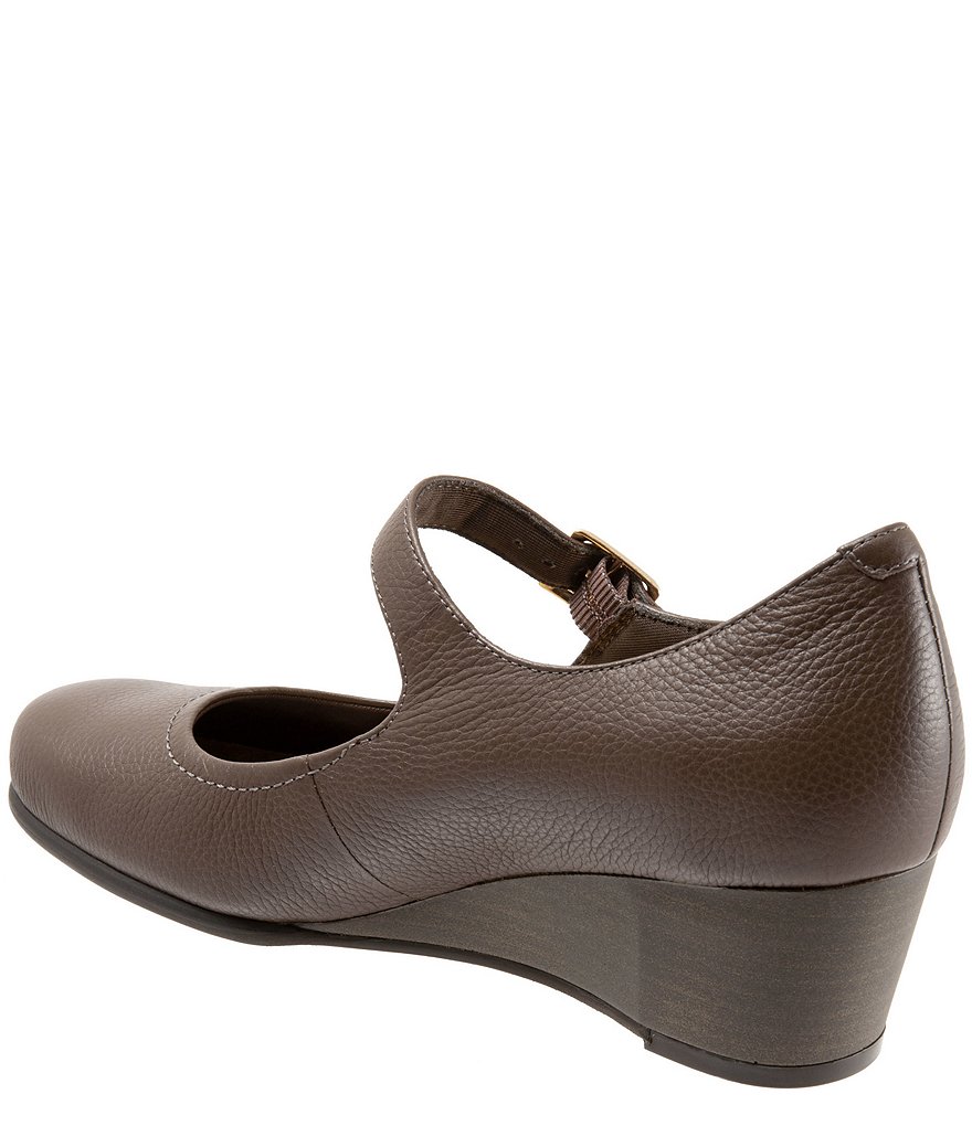 Trotters Willow Mary Jane Wedge Pumps