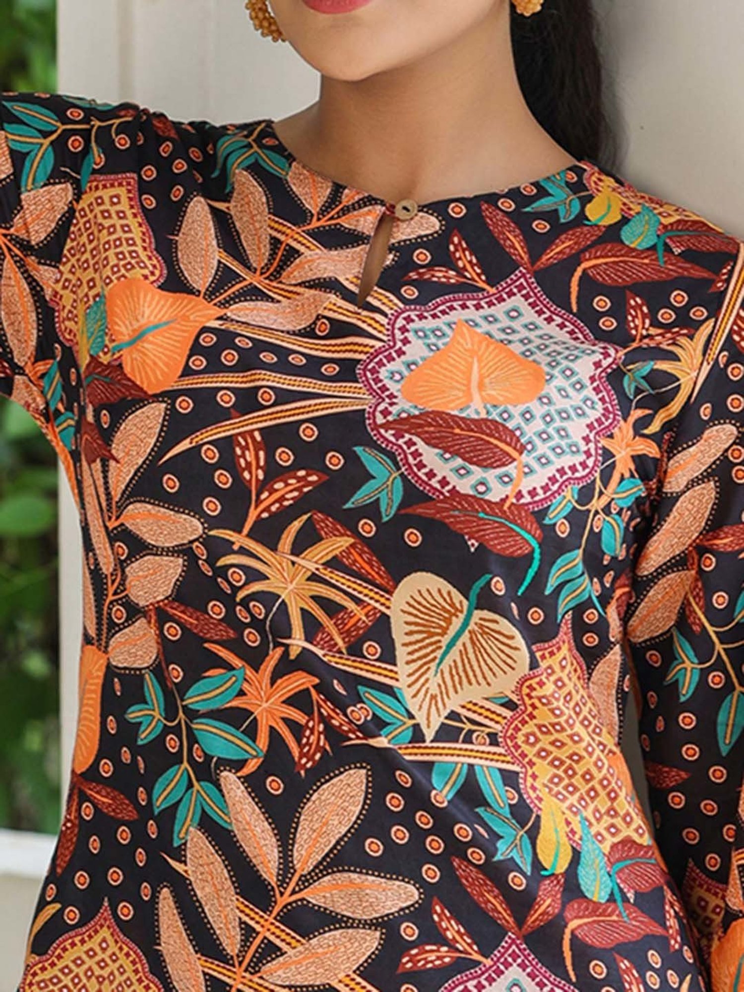 Rain and Rainbow Black Cotton Floral Print Kurta Pant Set