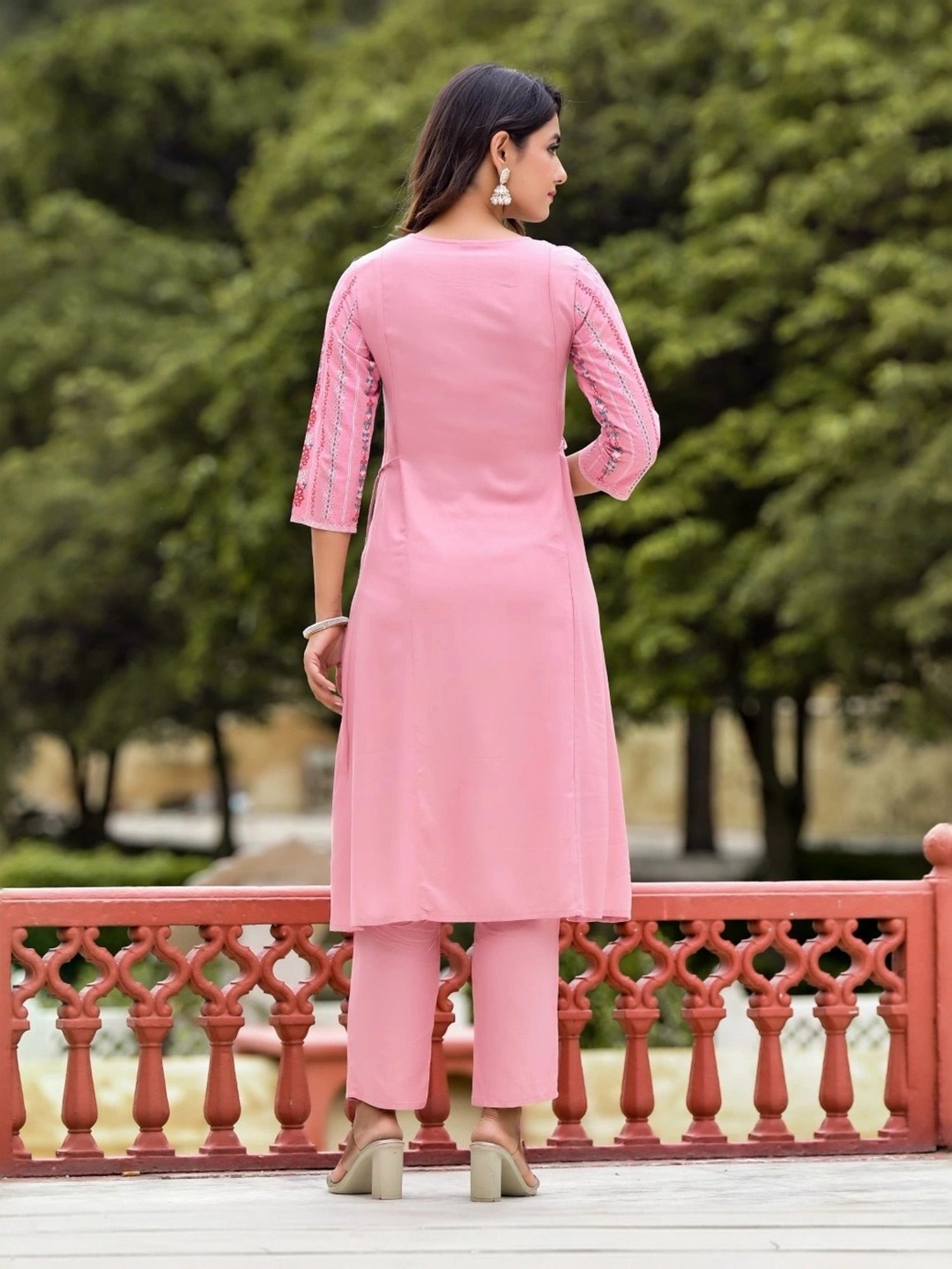 Juniper Pink Embroidered Kurta Pant Set With Dupatta