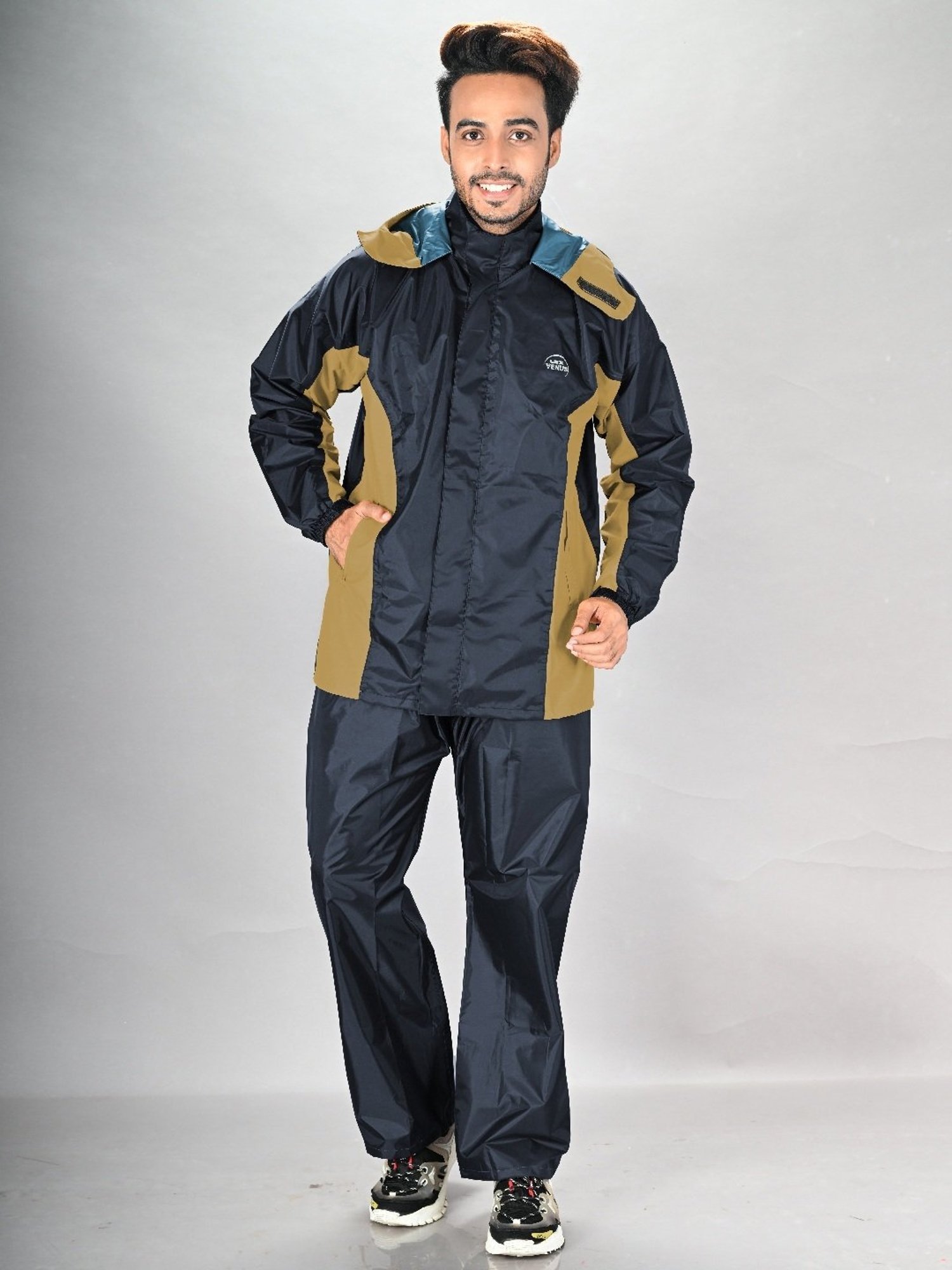 Wildcraft Beige Regular Fit Raincoat Set