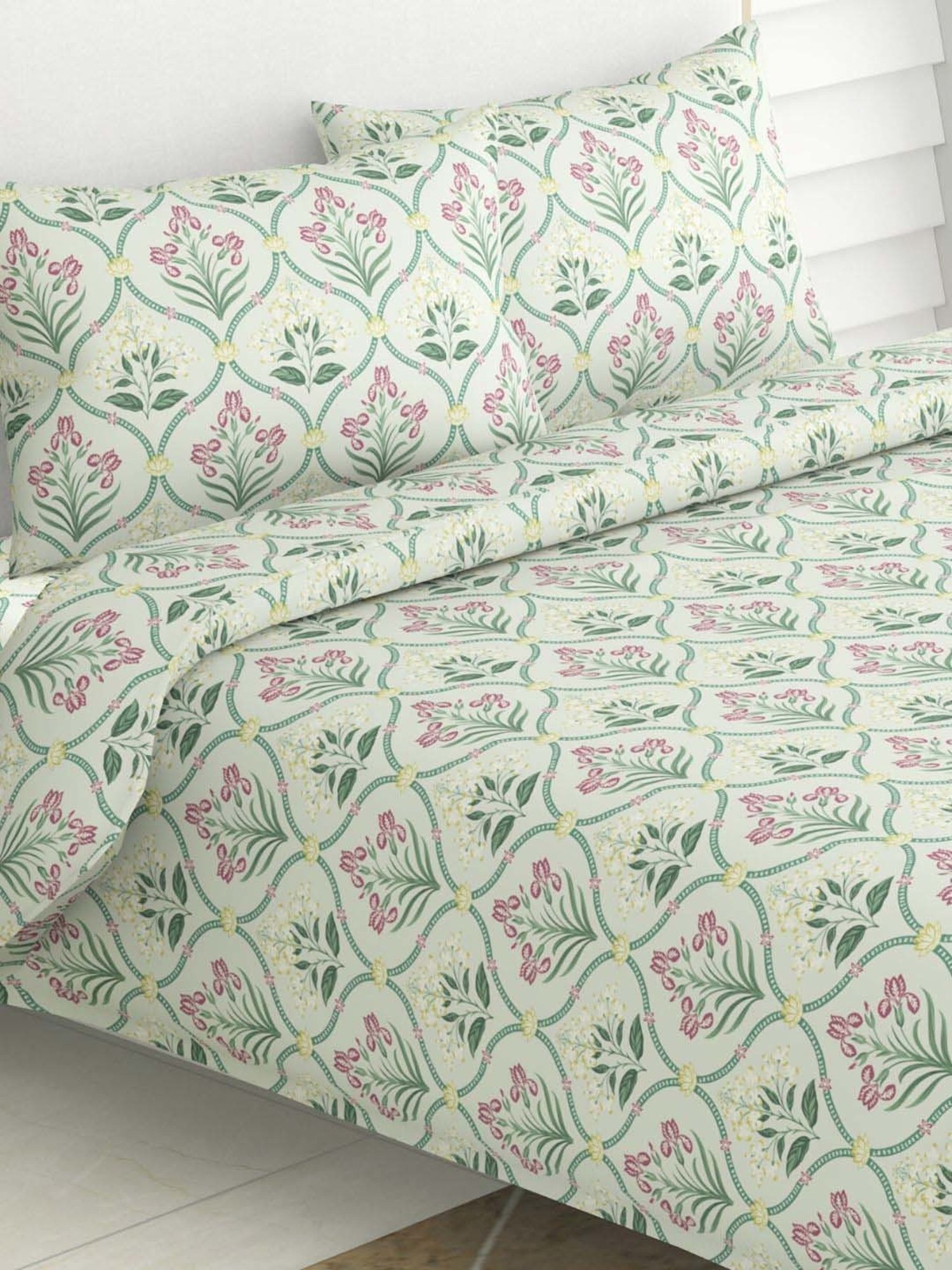 Haus & Kinder Cotton 186 TC Green Blossom Printed Double Bedsheet with 2 Pillow Covers