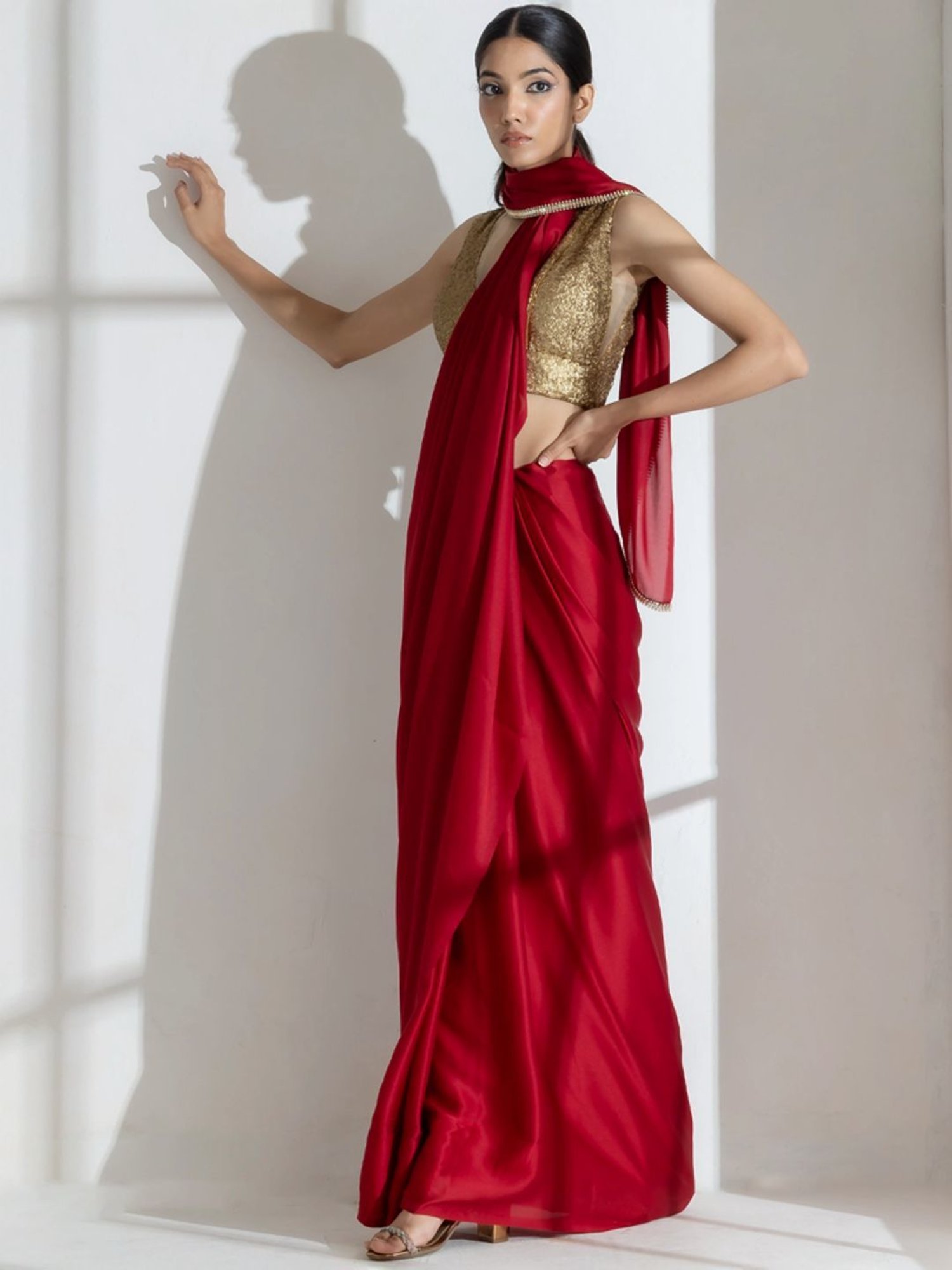 Swtantra Red Plain Saree