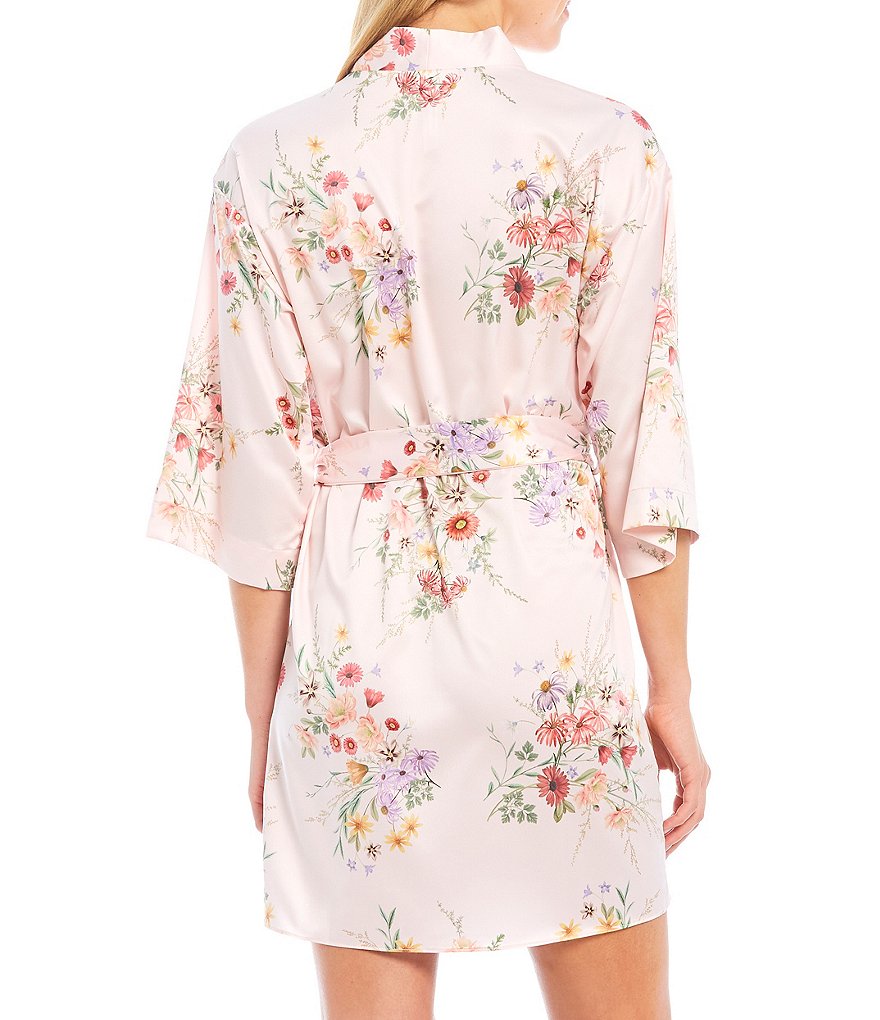 Flora Nikrooz Jolene Floral Print Charmeuse Short Wrap Robe