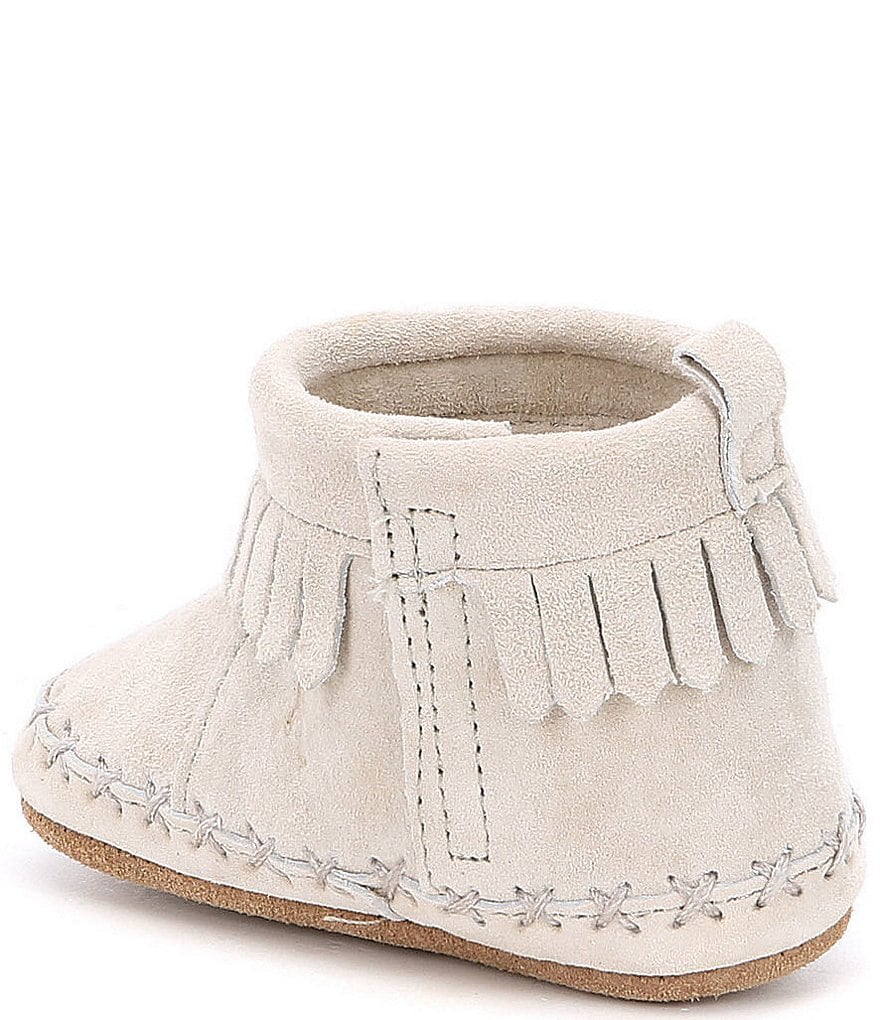 Robeez Suede Fringe Newborn-24 Months Soft Sole Ankle Moccasin Crib Shoes (Infant)