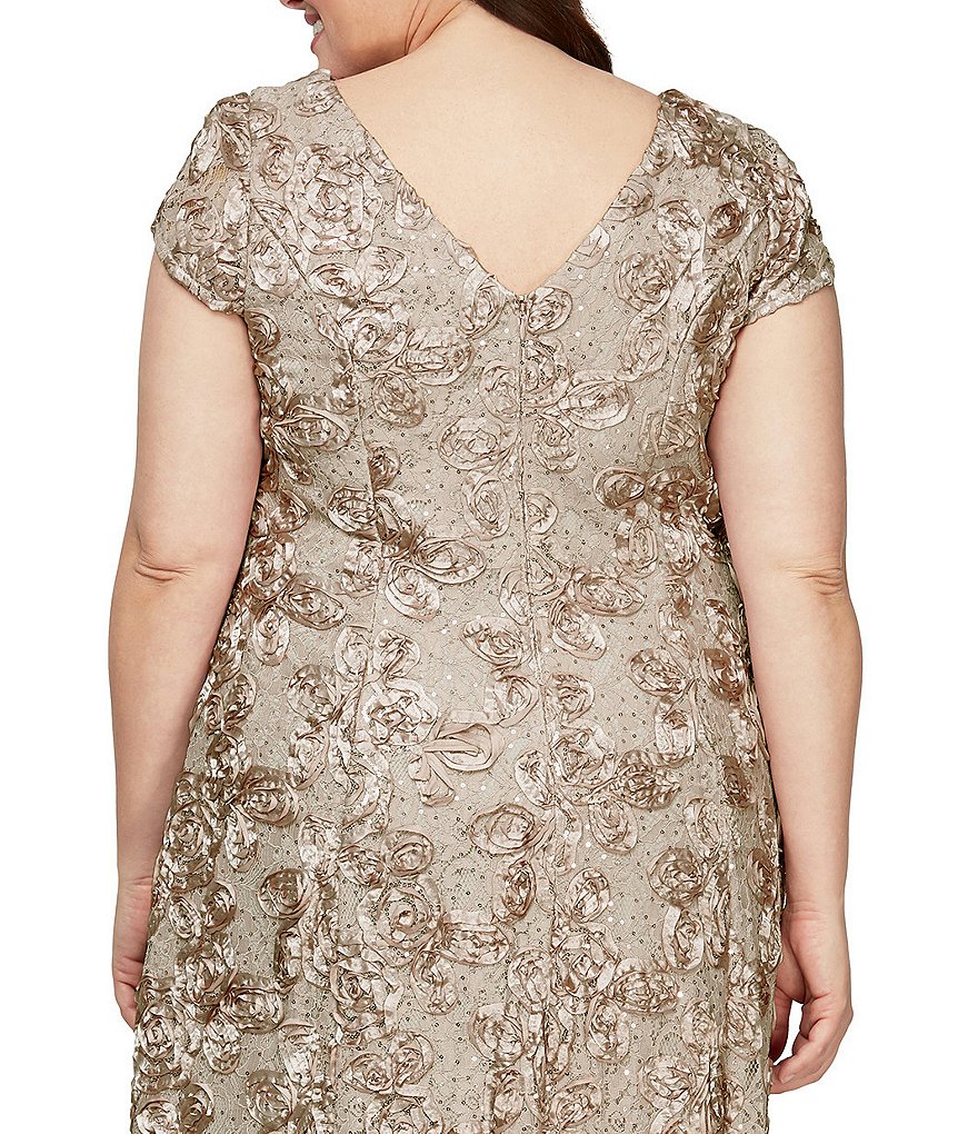 Alex Evenings Plus Size Cap Sleeve Round Neck Rosette Lace Dress