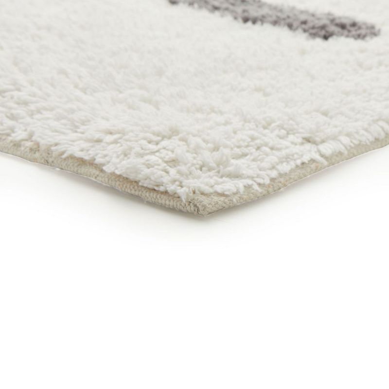 Juvale Personalized Bathroom Rugs with Letter Q Initial, Cotton Bath Mat (White, 32 x 20 in)