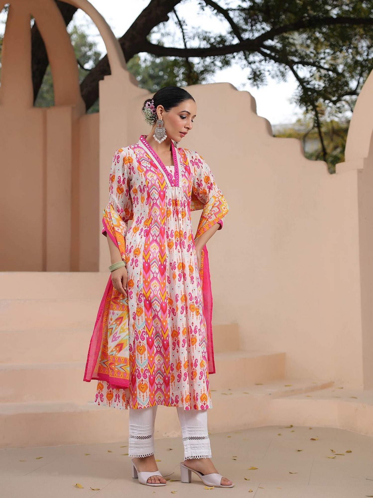 Rain and Rainbow Pink & White Cotton Printed Kurta & Pant Set With Dupatta