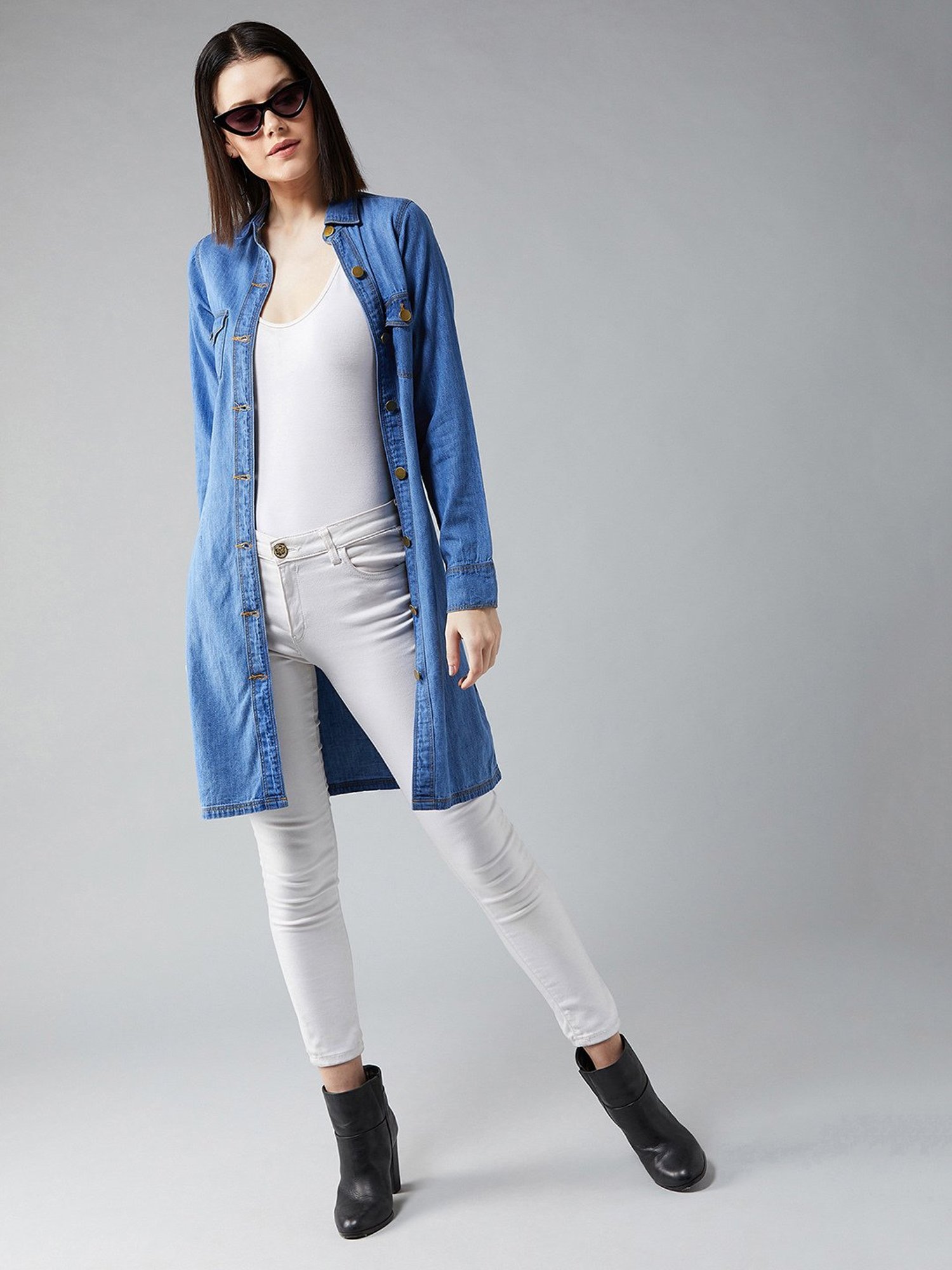 Akkriti by Pantaloons Off-White Self Pattern Shrug