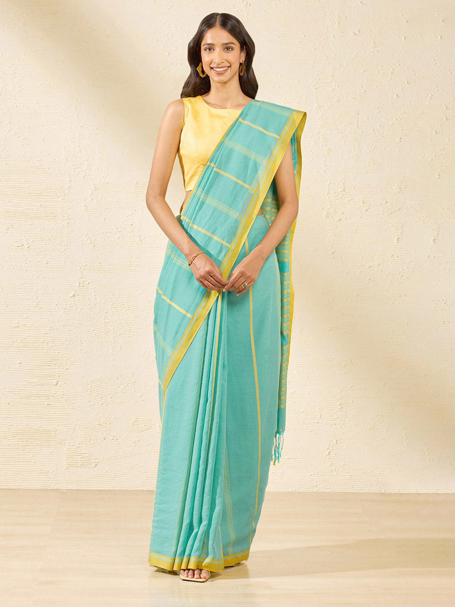 Taneira Light Blue Pure Cotton Striped Jamdani Saree With Unstiched Blouse