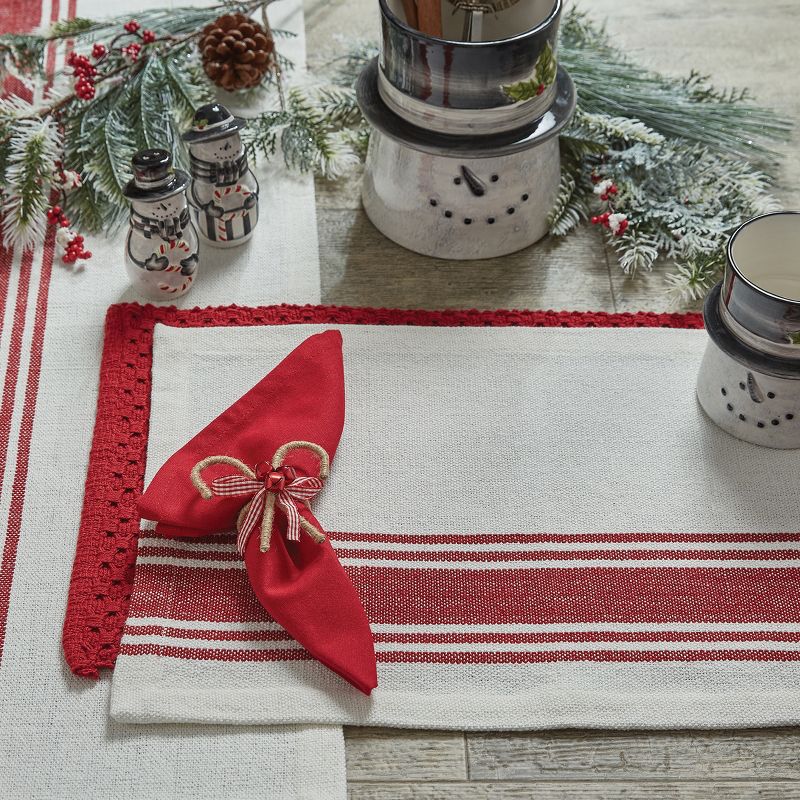 10 Pieces 14.4" Gold Leaf-Shaped Vinyl Placemats, Washable Table Mats Set for Party Decorations and Catering Events