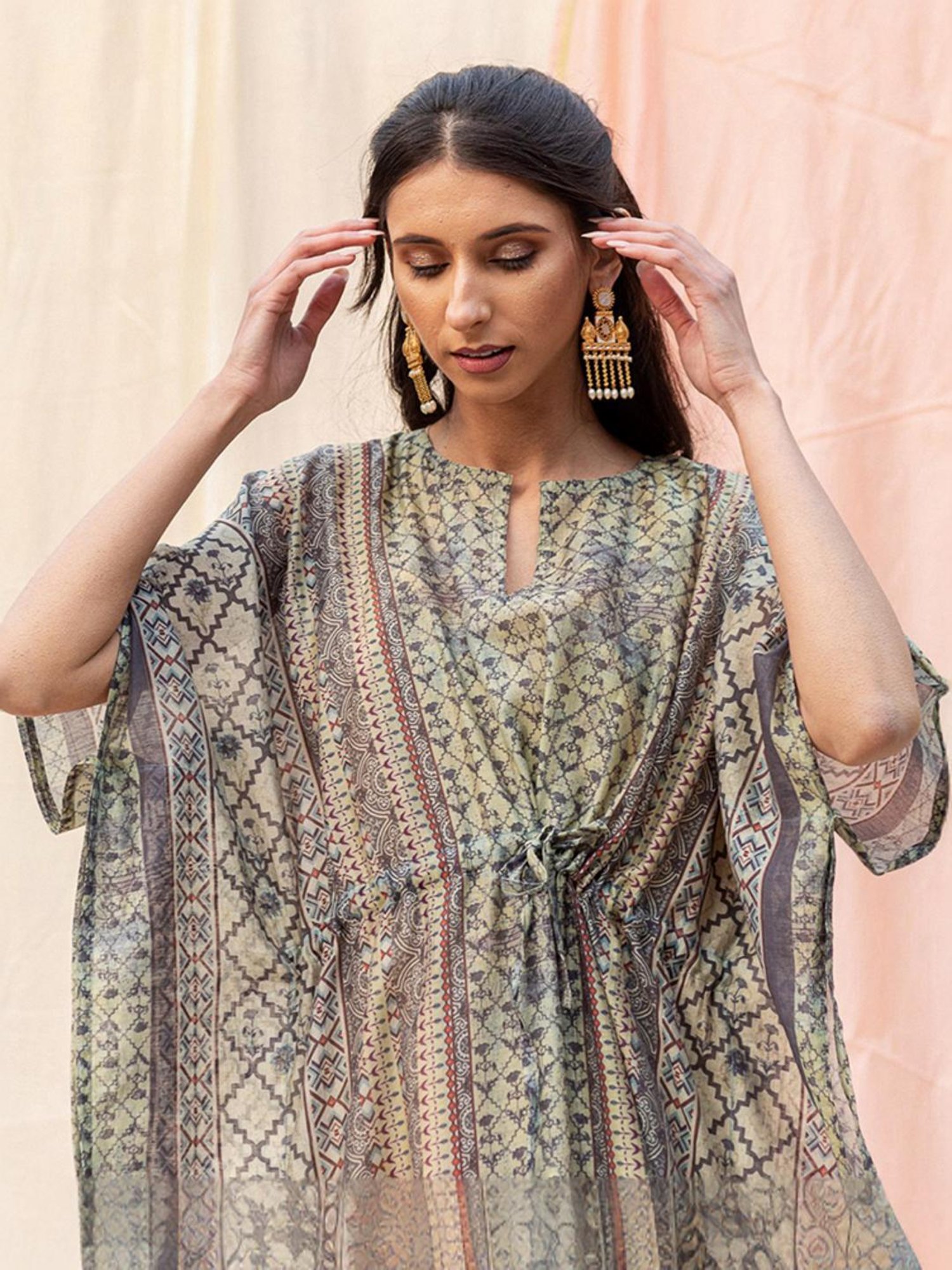 Artagai Beige Co-Ord Set with Notch Collar Kurta and Straight Pants