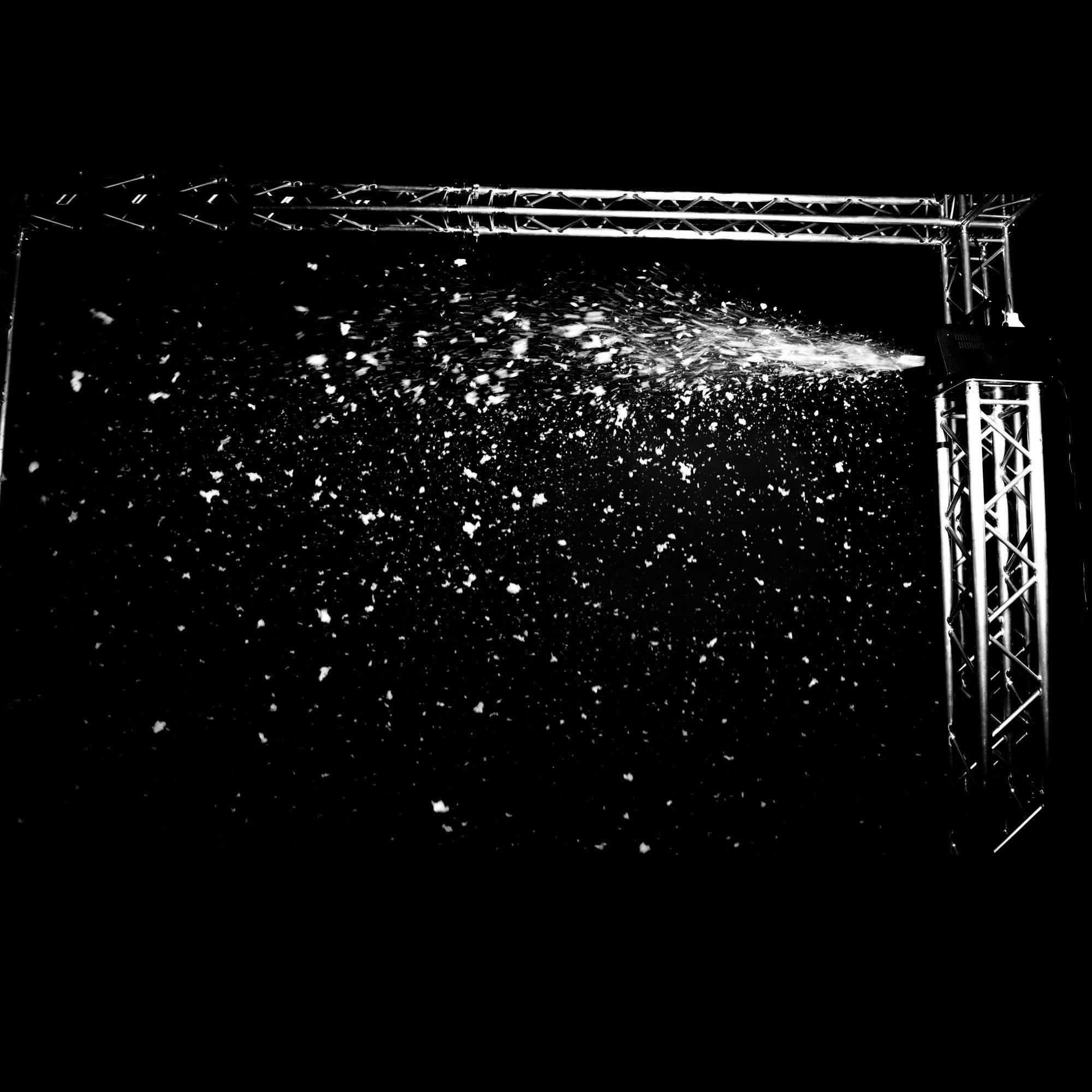 Chauvet DJ Atmospheric Effect High Output Snow Machine w Wired Remote